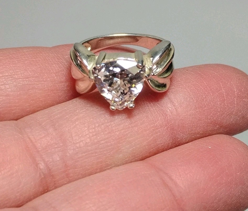 UTC High Sparkle Trillion Cubic Zirconia Sterling Silver 925 Ring Size 5 DO CZ