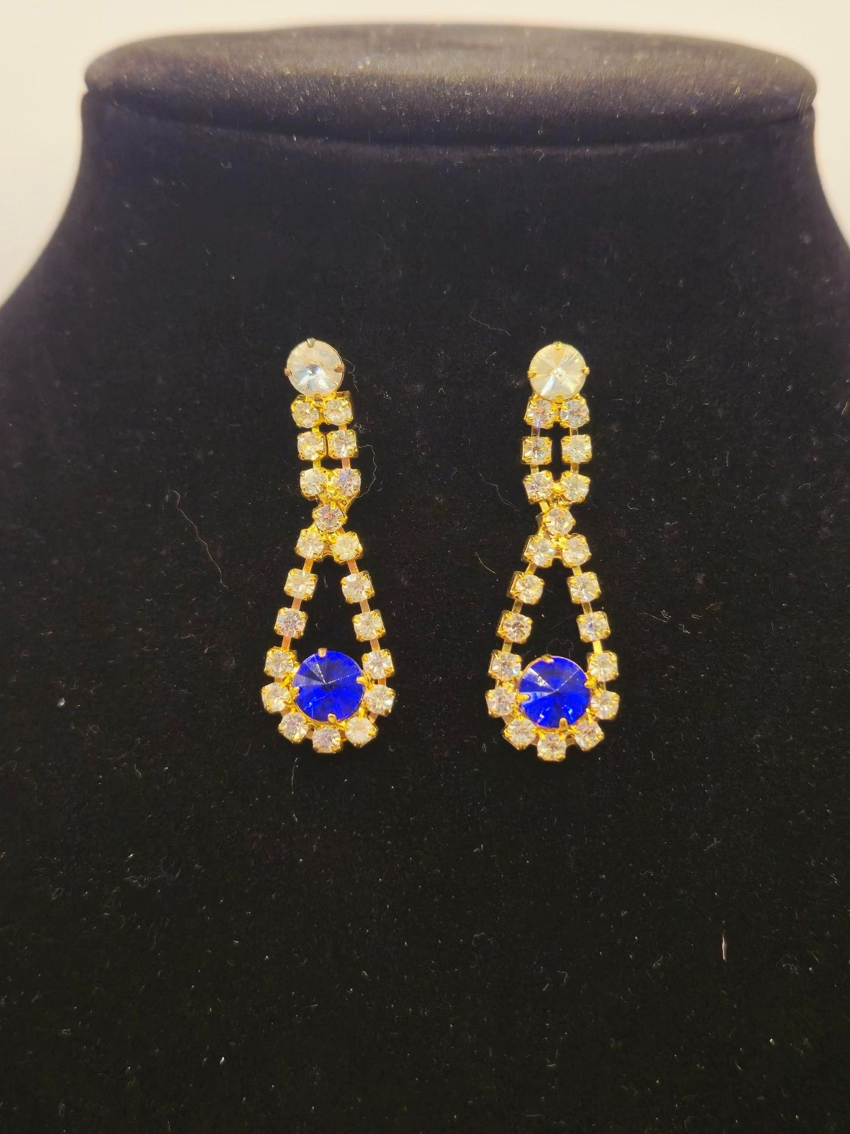 Vtg Gold Tone Blue Rhinestone Chandelier Earrings