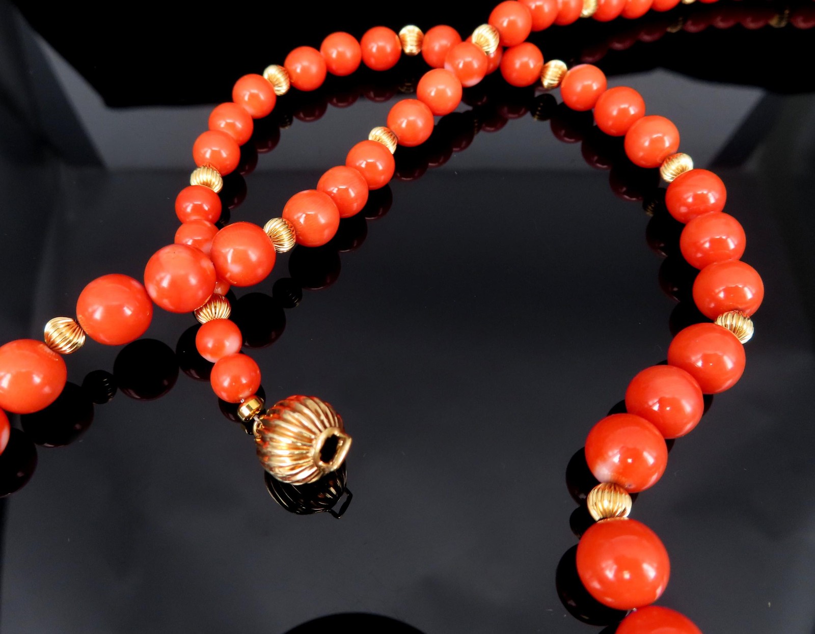 Vintage 12.5-5mm Natural Untreated Coral 14K Yellow Gold 22.5″ Necklace 45.5g
