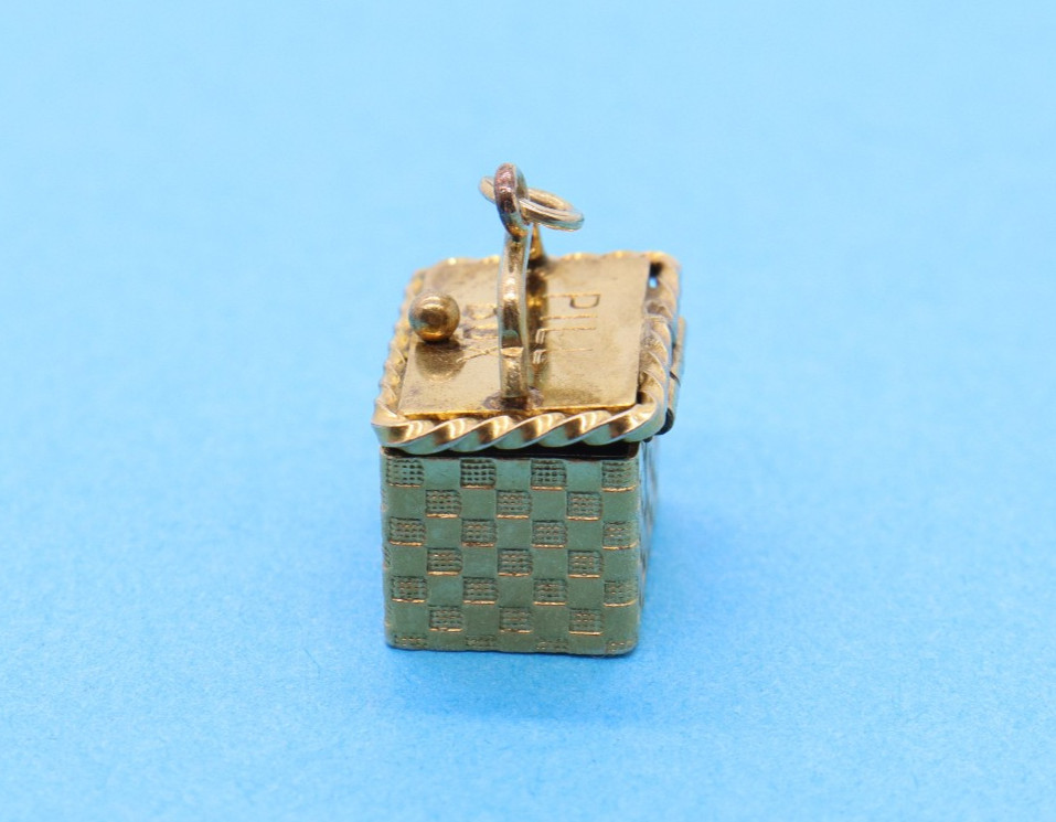 Vintage Yellow Tone Gold Wash Basket Pill Box Charm