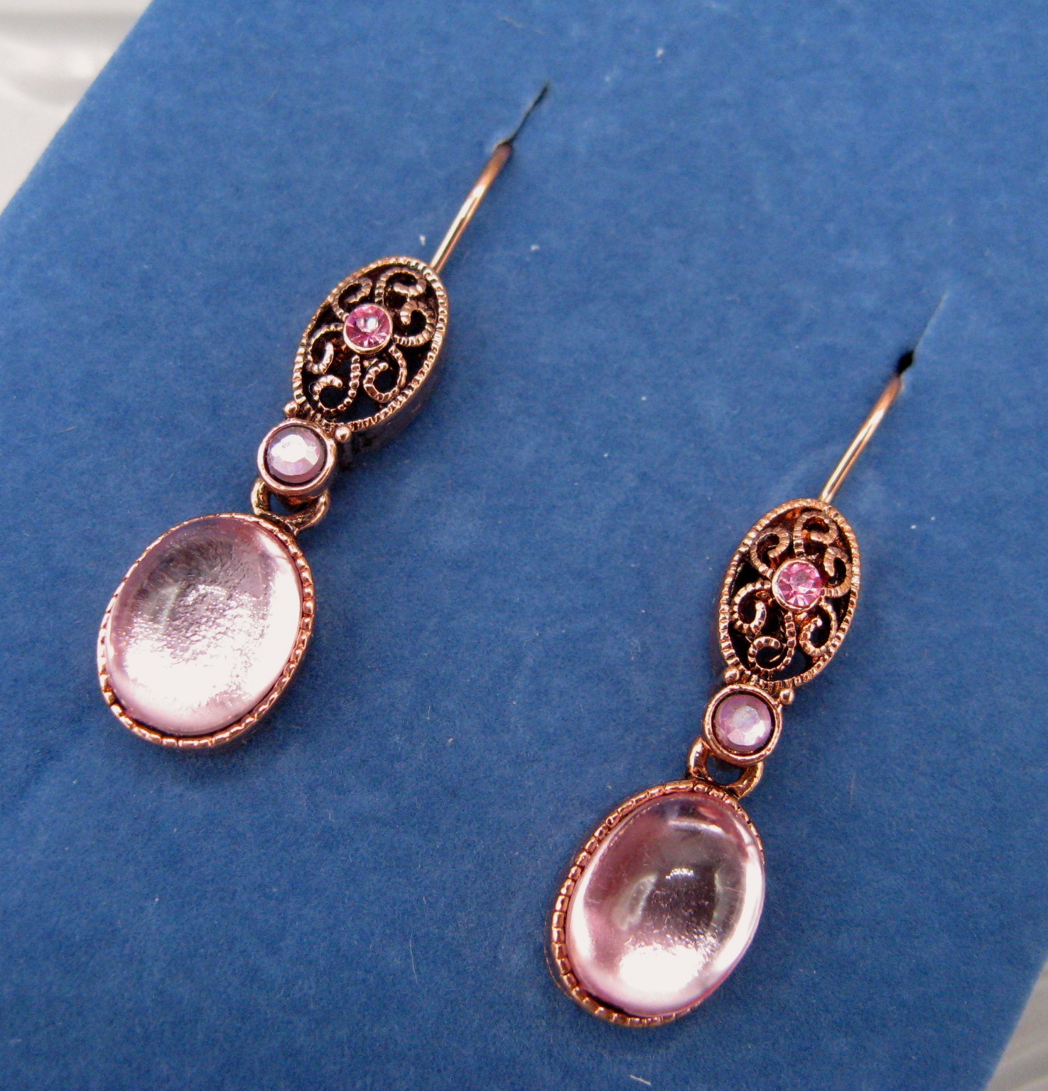AVON Vtg 2005 Coppertone And Pink Y Necklace And Pierced Earrings Set With Box