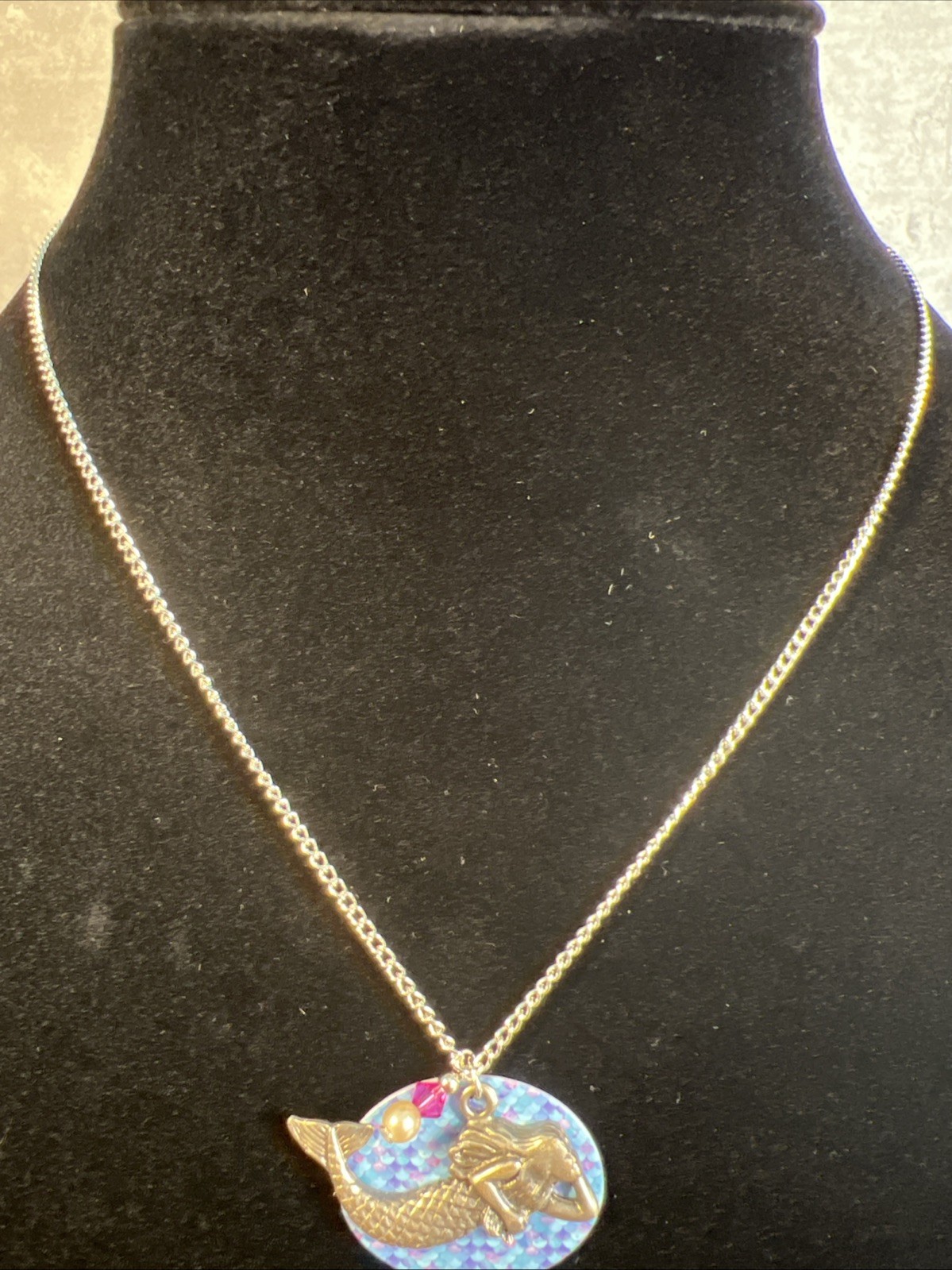 Vintage Mermaid Necklace Silver Toned Chain And Lobster Claw Clasp