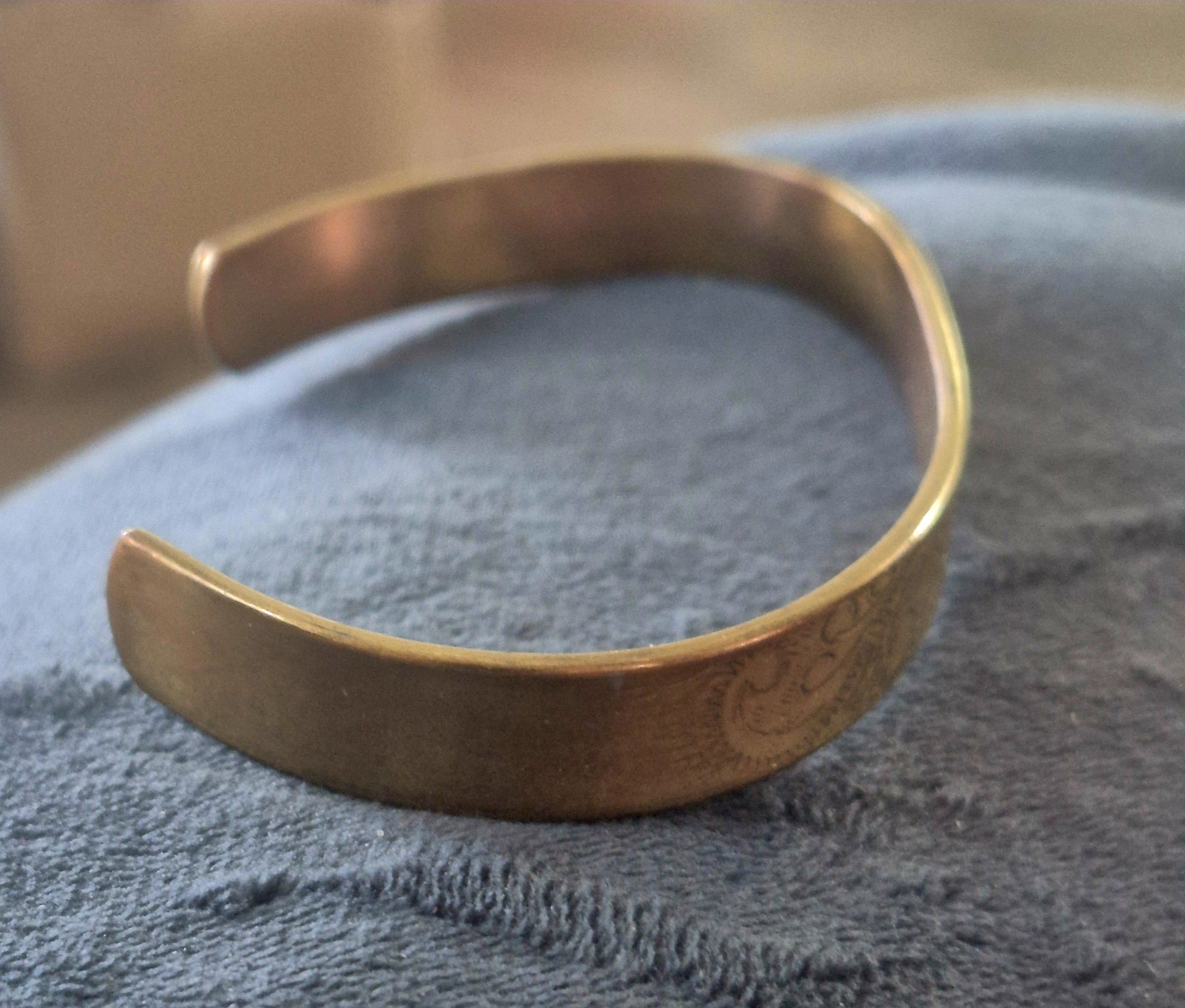 Vtg Ruma Pure Copper Cuff Bracelet Made in England Engraved Floral Goldtone
