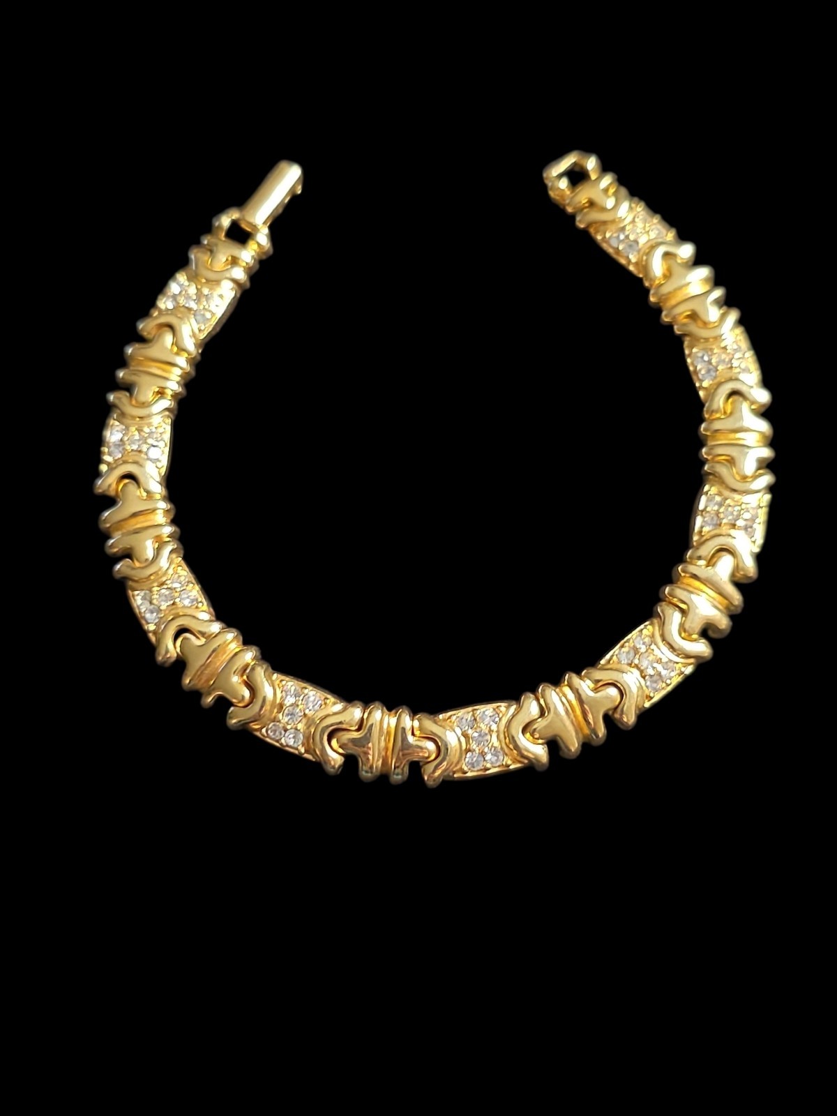 Vintage Joan Rivers Goldtone Rhinstone Bracelet 7 3/4 In