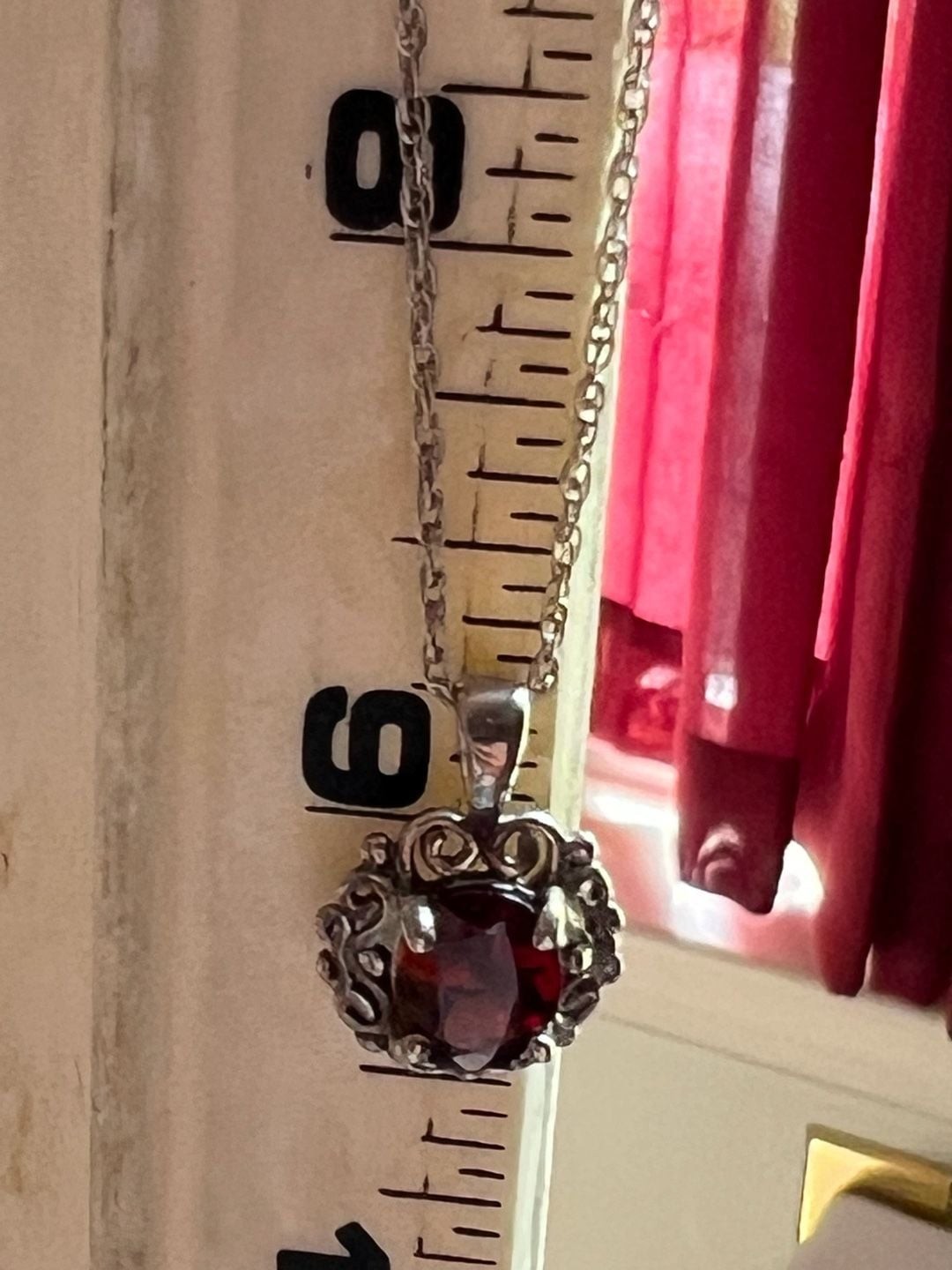 Vintage Sterling Silver Oval Garnet Filigree Pendant Necklace