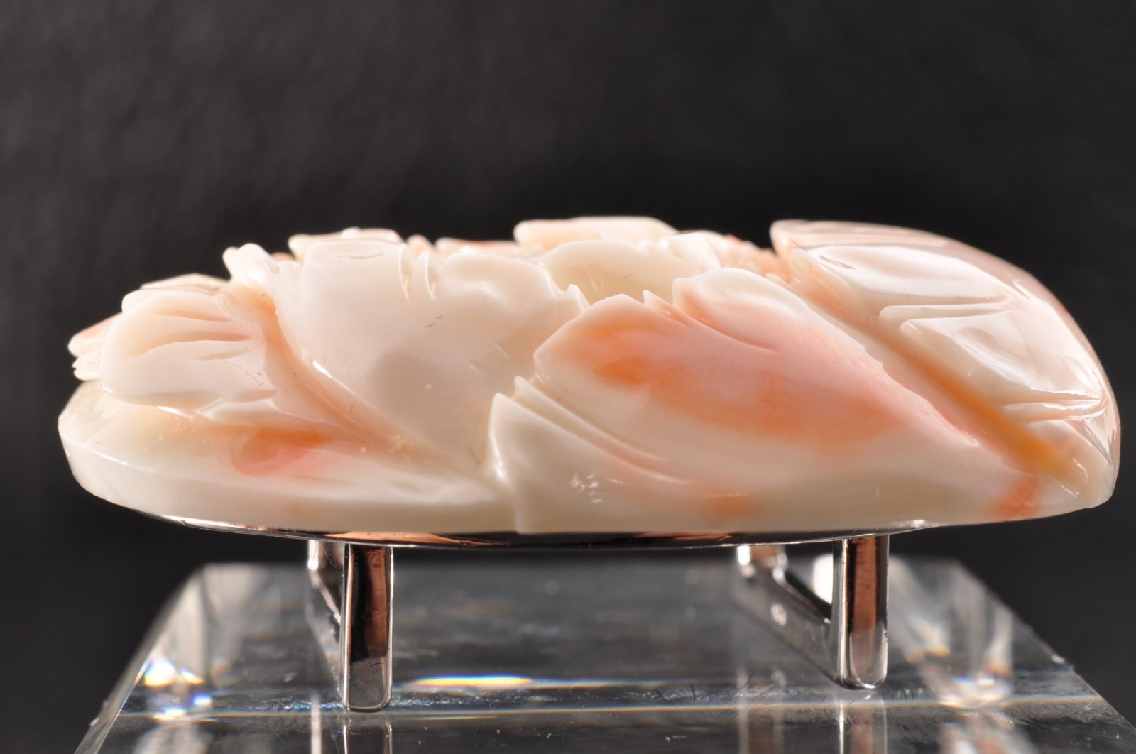 Angel skin coral OBIDOME “Peony” Certificate, (39mm (1.53in) total 135.5ct) box.