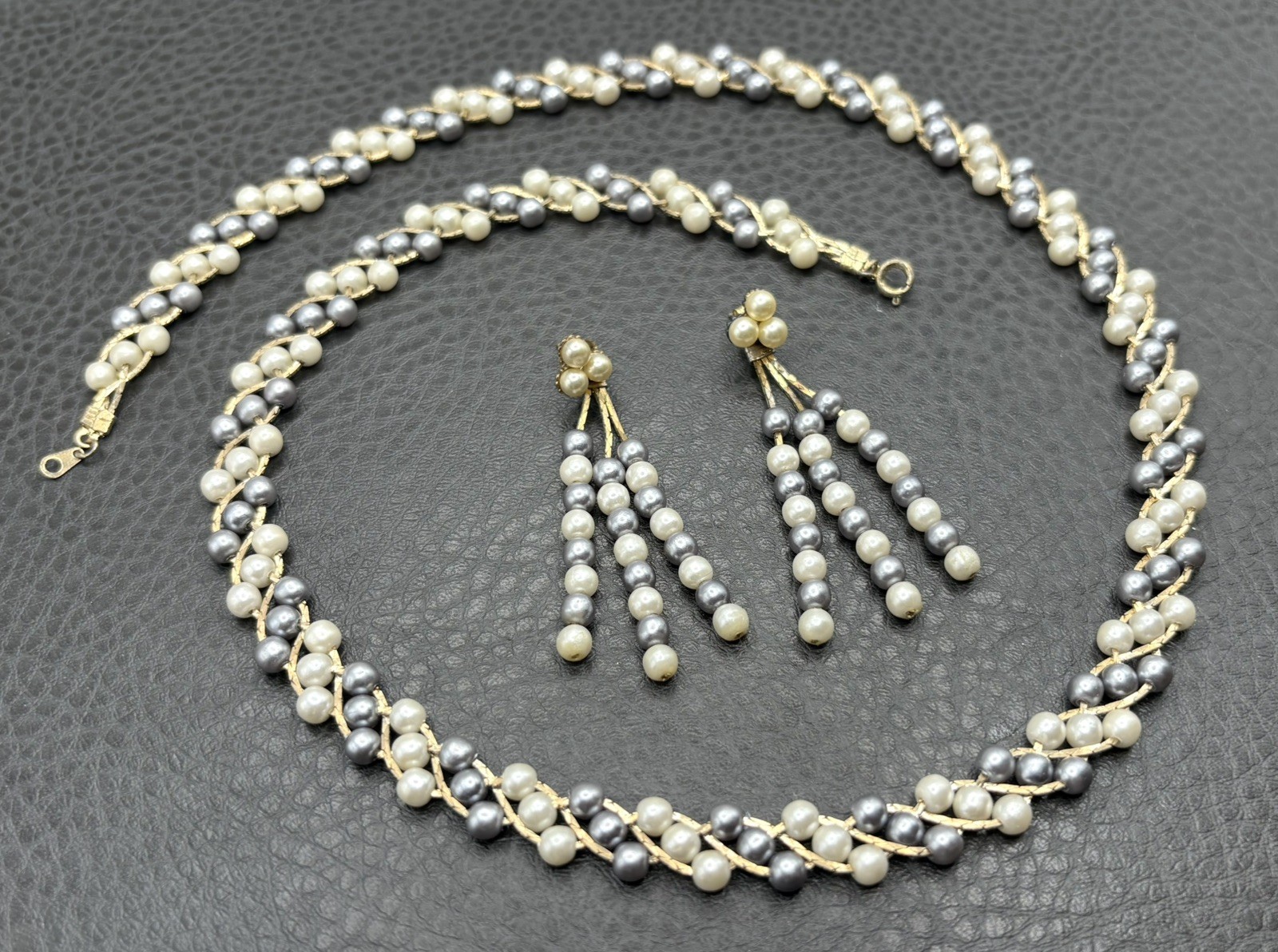 Vintage Imitation Pearl Gold Tone Necklace Pierced Dangle Fringe Earrings Set