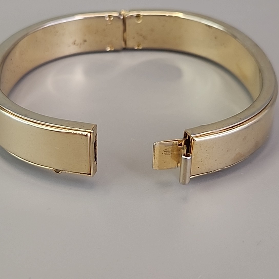 Vintage Bangle Bracelet 1cm Glossy Gold Tone 6.75″