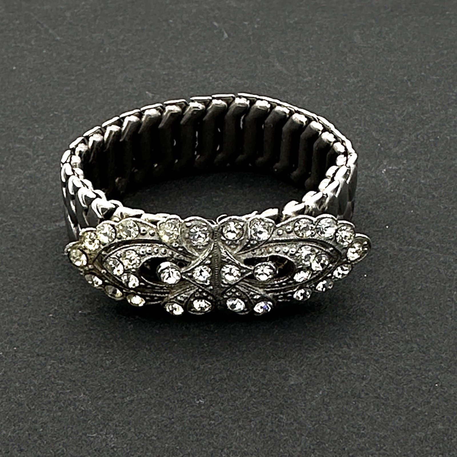 DALE expansion bracelet – vintage silver-tone rhinestone pot metal accent READ