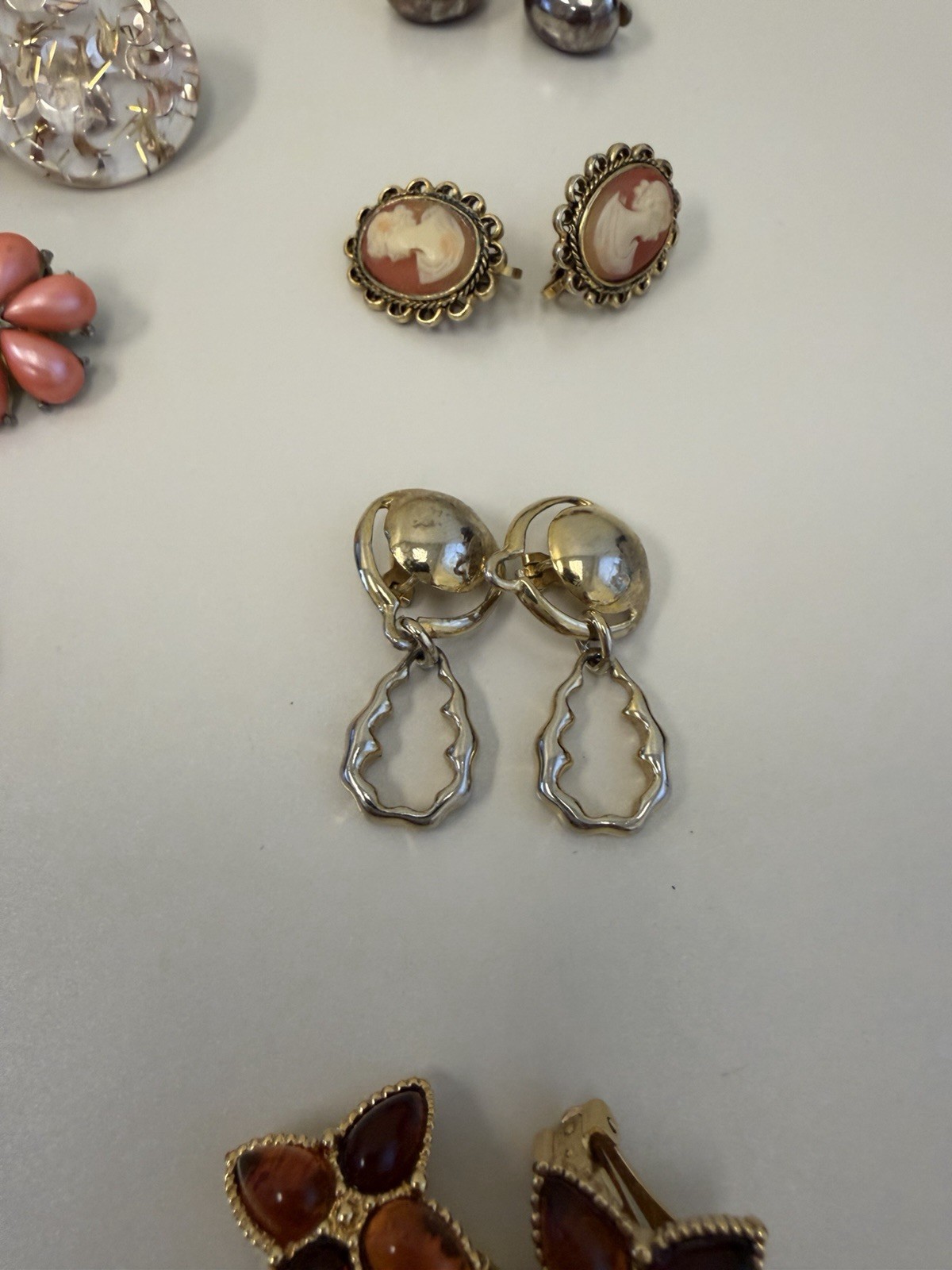Lot Of Vintage Retro & Modern Clip On Earrings 60s 70s 80s 90s To Now 25 Pairs
