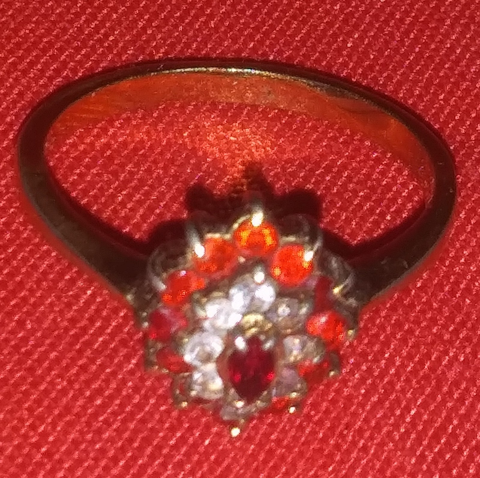 Vintage Ruby & Garnet Color Diamond Accent Gemstone Gold Tone Cocktail Ring Sz 9