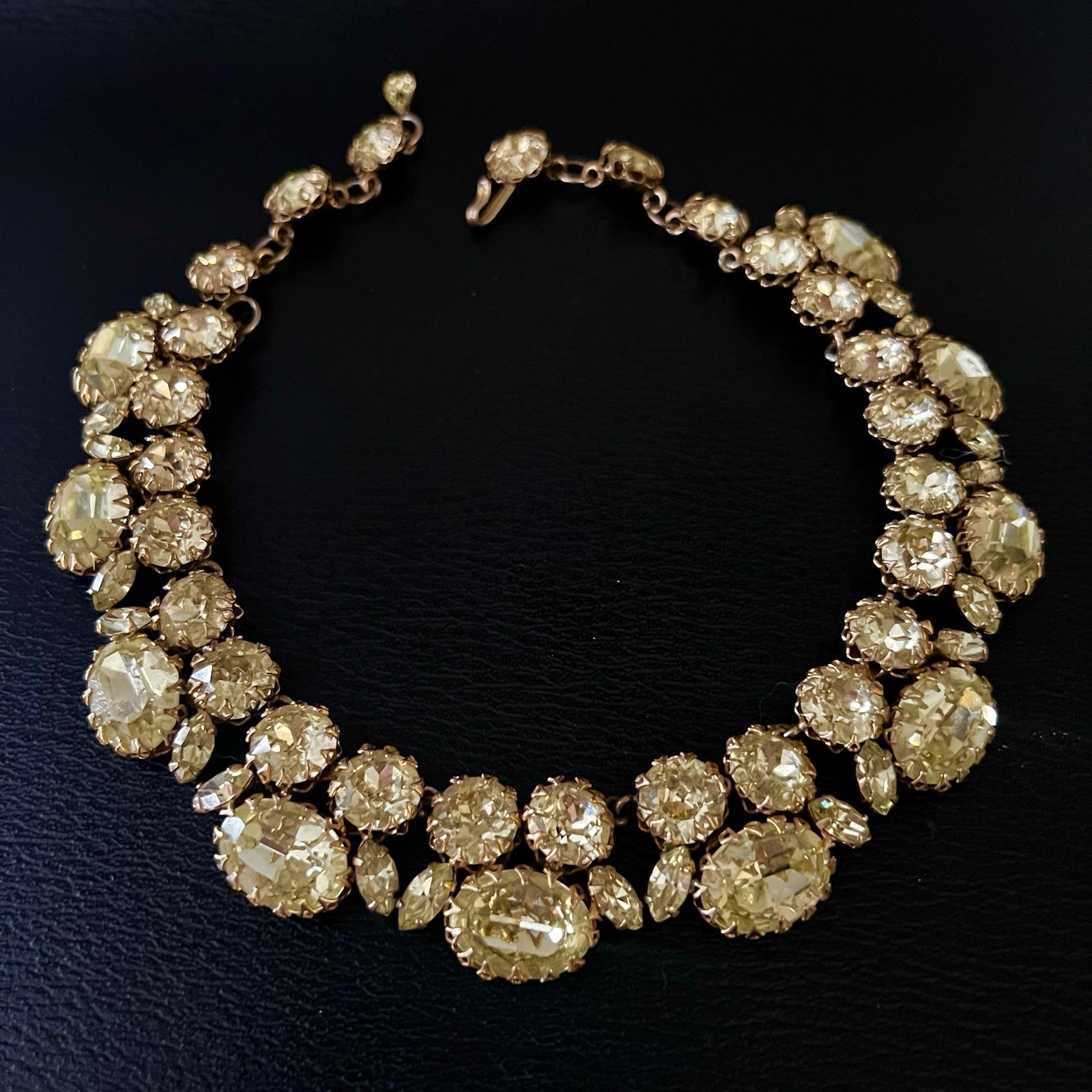 Vintage Schreiner Bright Yellow Foiled Crystals Rhinestone Collar Necklace