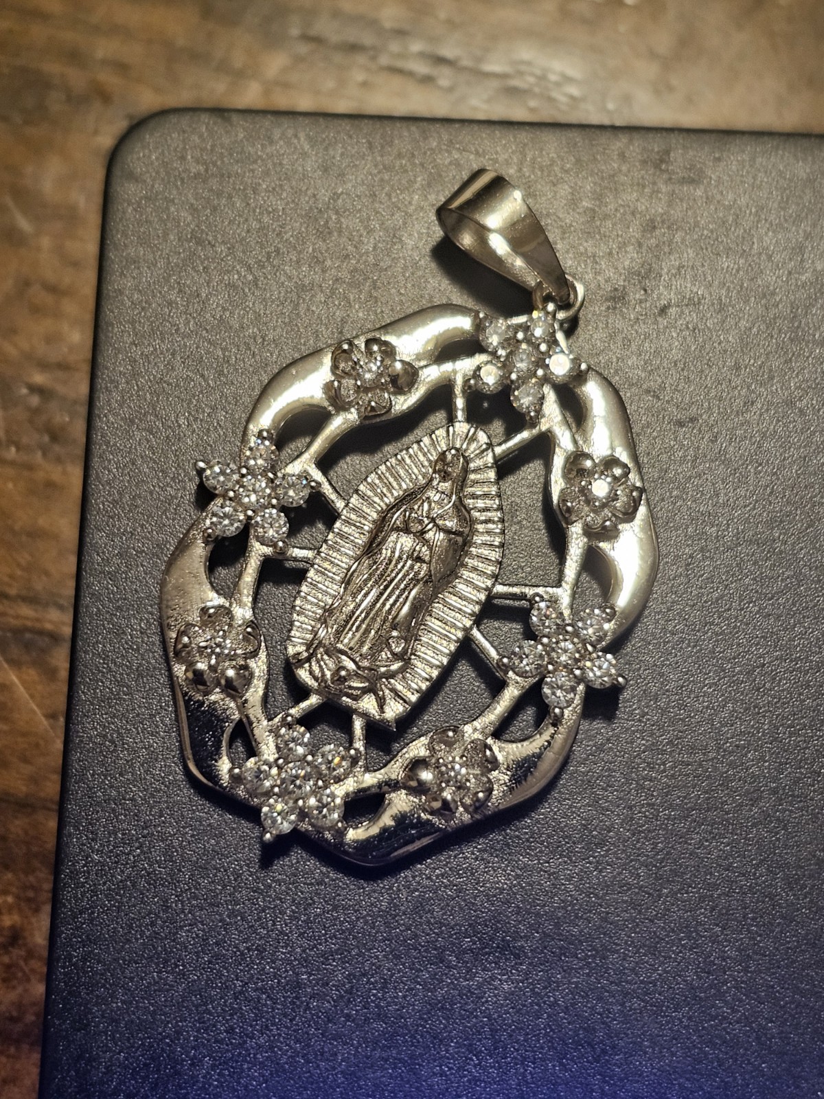 Sterling Silver 925 Virgen Mary Pendant Floral.6.8 Grams