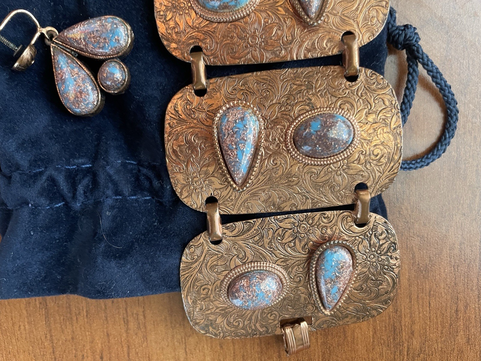VTG 70’s Copper Bloodstone Hinged Bracelet w/ Floral Screw Back Earrings Boho