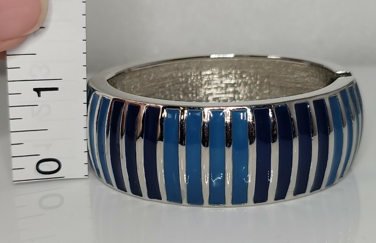 Vintage 6.5 ” Blue Tones Enamel On Silvertone Hinged Cuff Bracelet