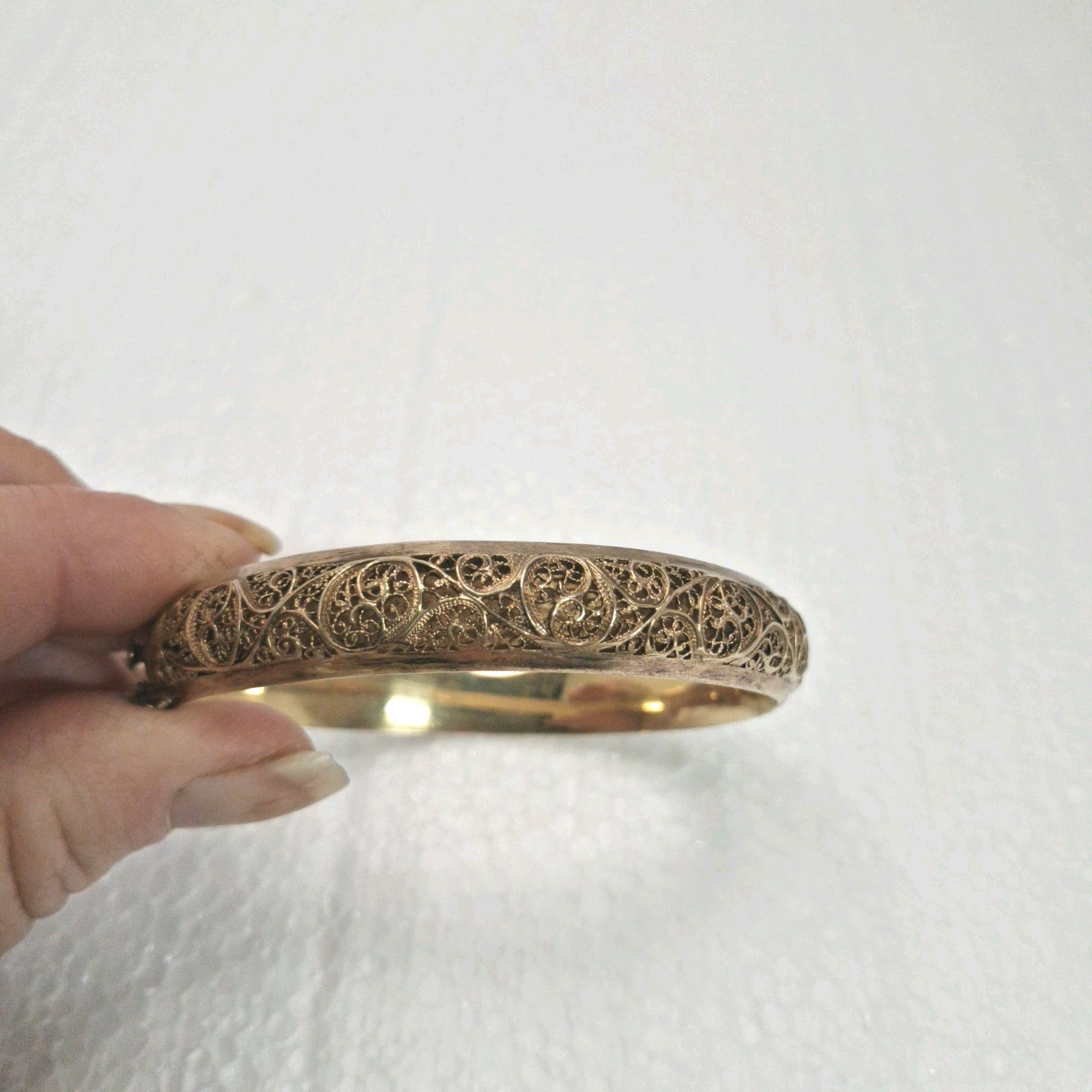 Vintage Sterling Silver Filigree Hinged Bangle Bracelet Safety Chain Ornate 18g