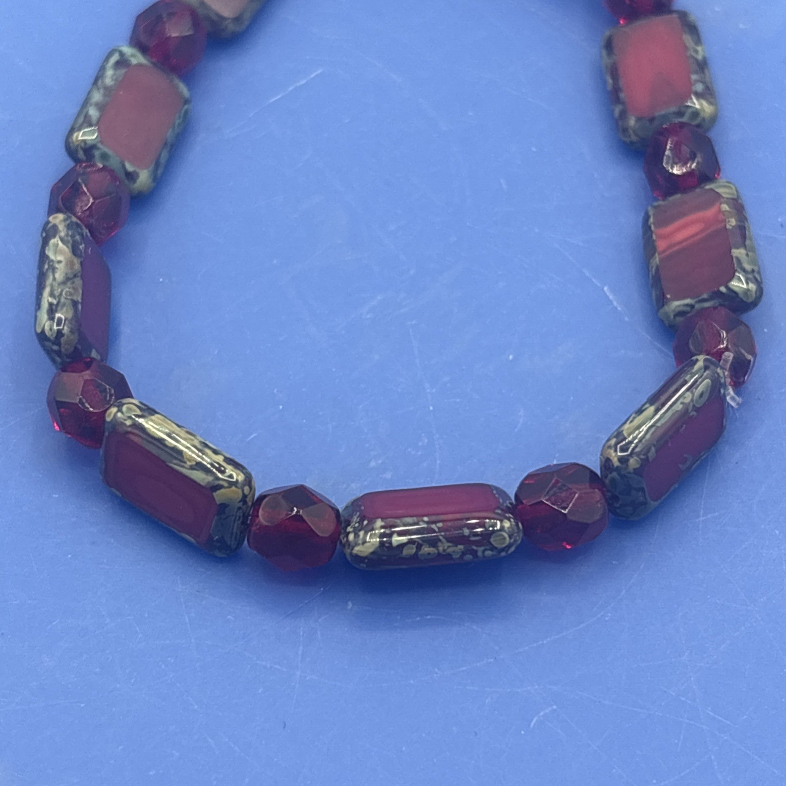 Vtg Red Glass Stretch Bracelet Faceted Beads Painted Earthy Rectangular Accents