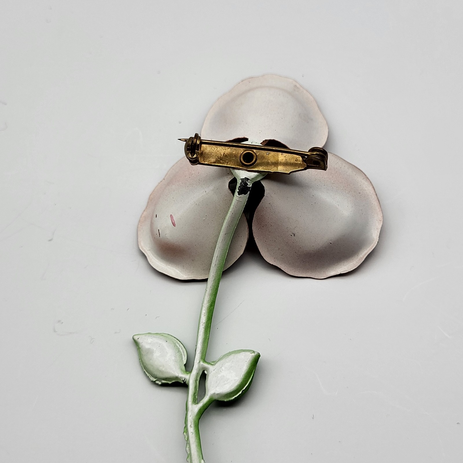 Lovely vintage enamel flower poppy corsage brooch pin elegant vibrant