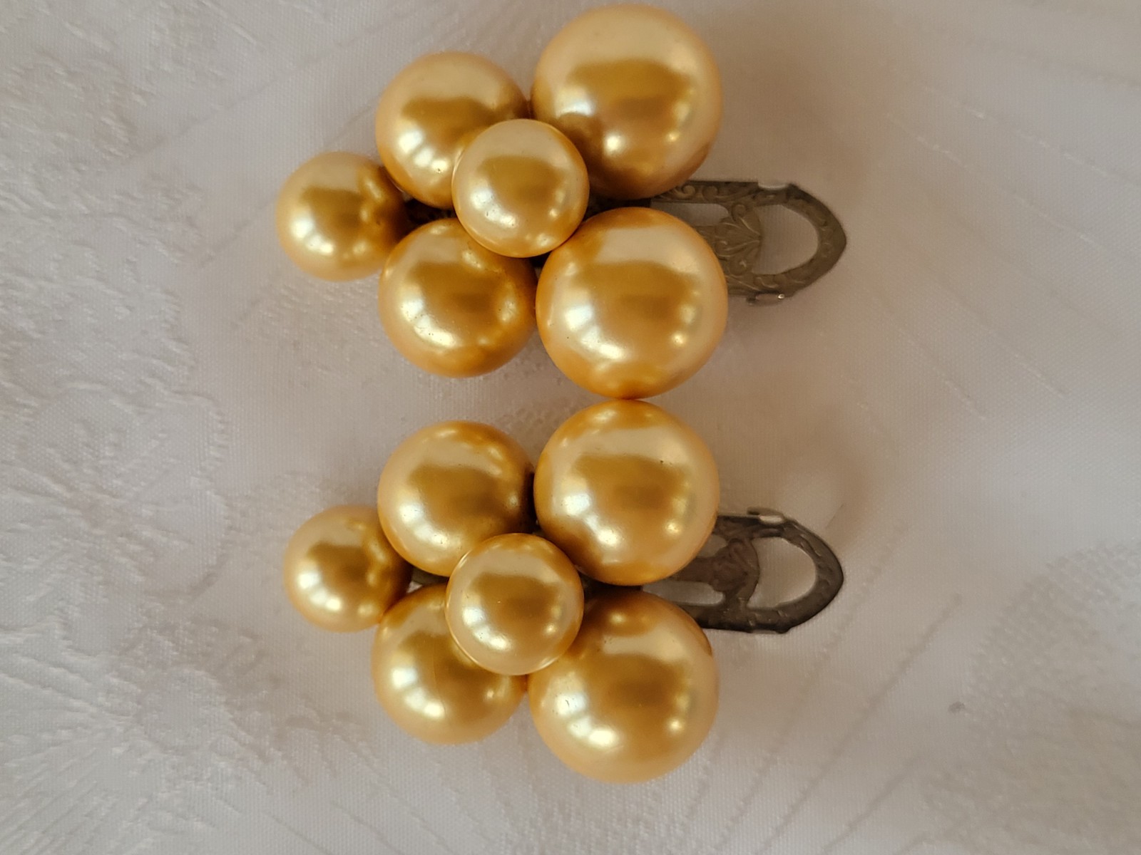 Pair of Vintage Beige Antique Cream Faux Pearl Cluster Grape Fur Dress Clips 2