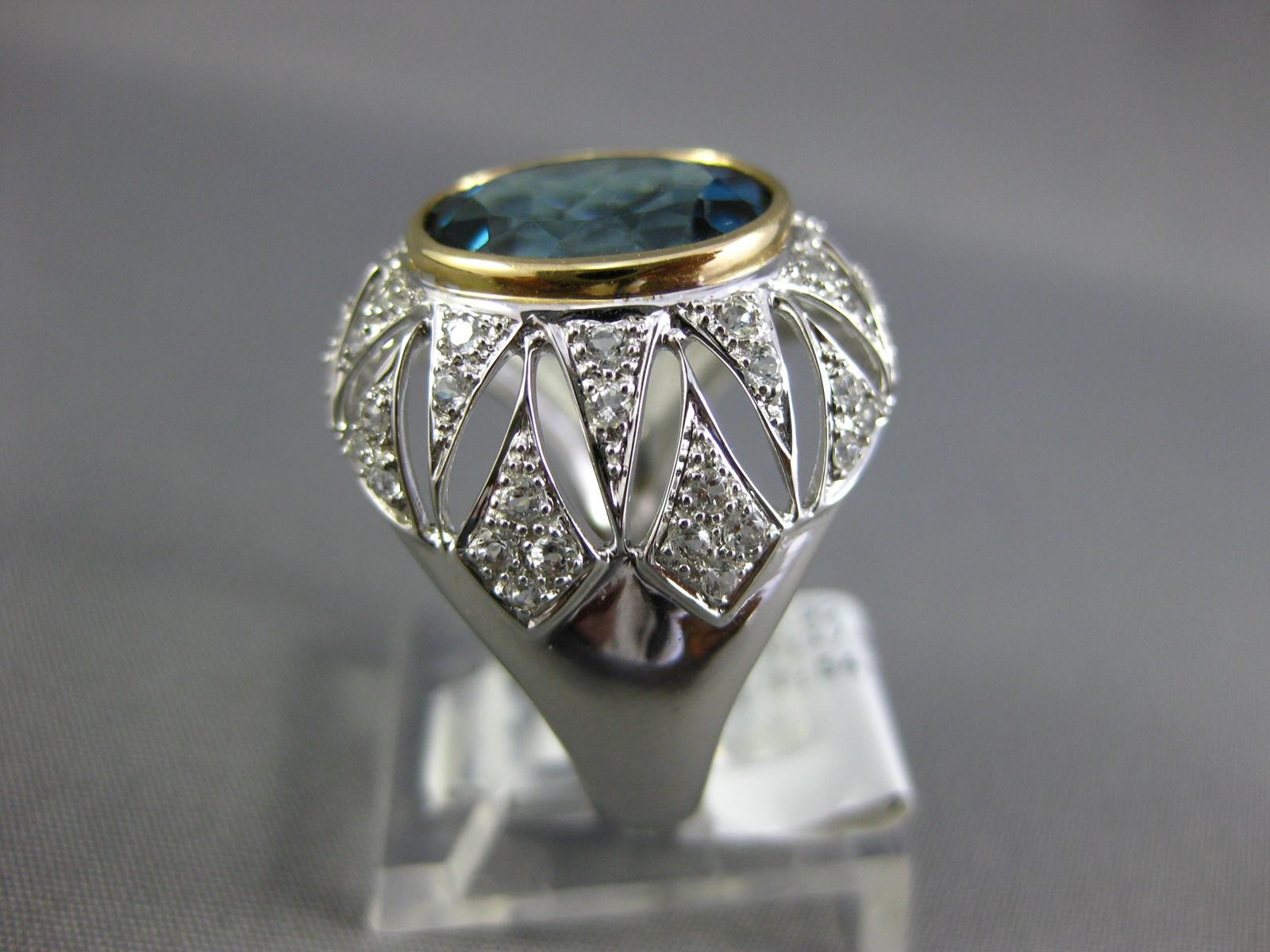 LARGE 6.04CT AAA LONDON BLUE TOPAZ & WHITE SAPPHIRE 14KT 2 TONE GOLD OVAL RING