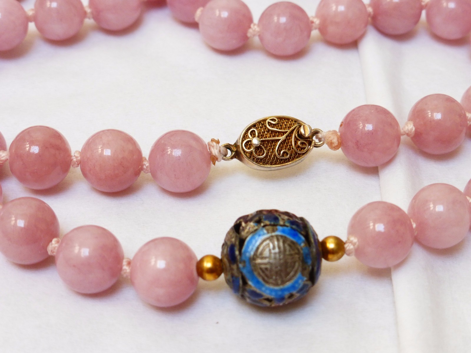 CHINESE VINTAGE ENAMEL LAVENDER QUARTZ BEAD NECKLACE, Silver Clasp