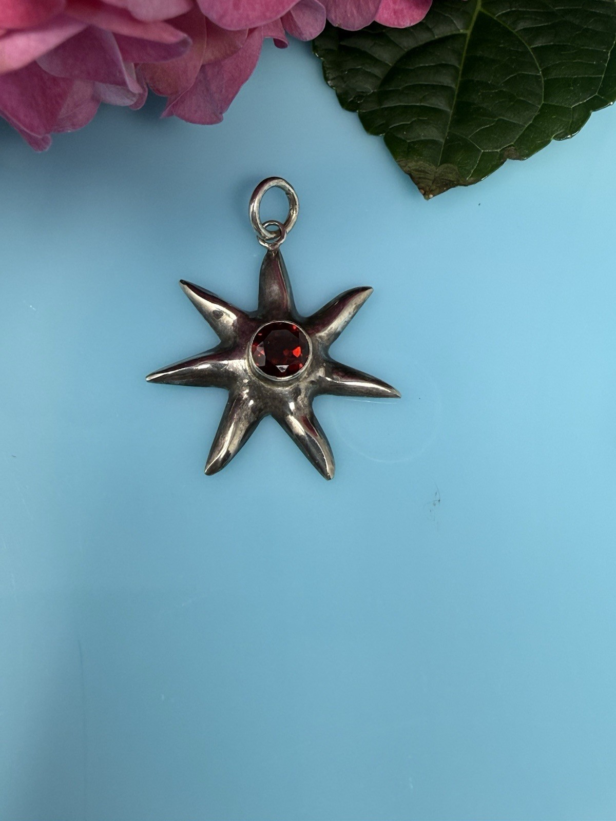 Sterling Silver Vintage Amazing Star Sun Garnet Starburst Pendant Charm 3h