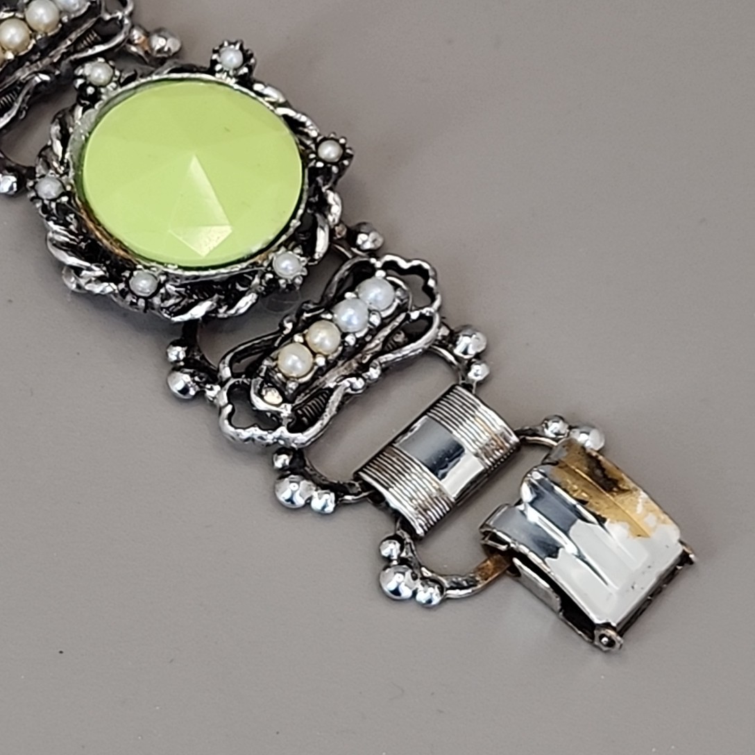 Vintage Bracelet Lime Green Round Bead Faux Pearl Silver Tone Book Chain 6″
