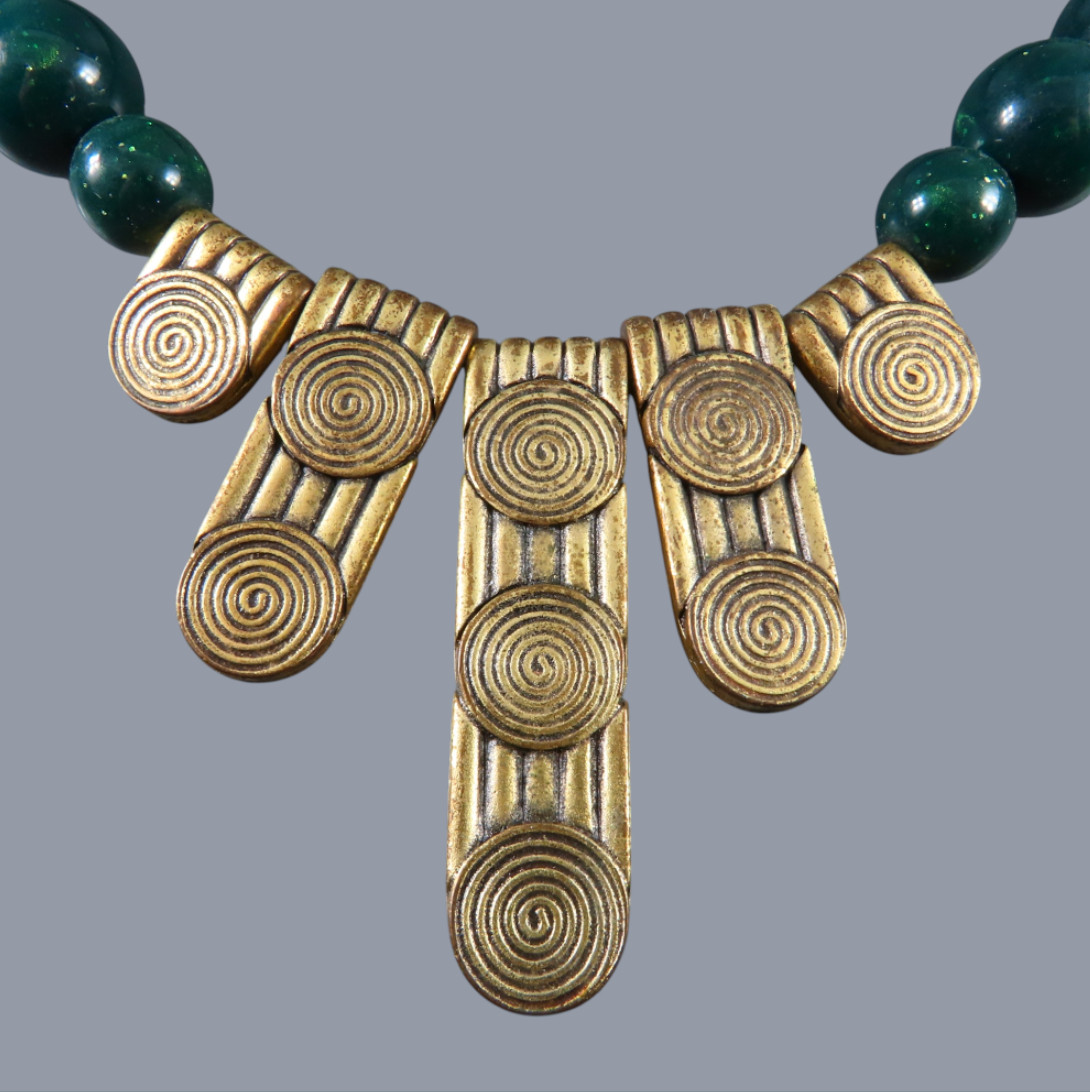 VTG Beaded Necklace EGYPTIAN REVIVAL Dark Green GOLD TONE BIB FRINGE PENDANT