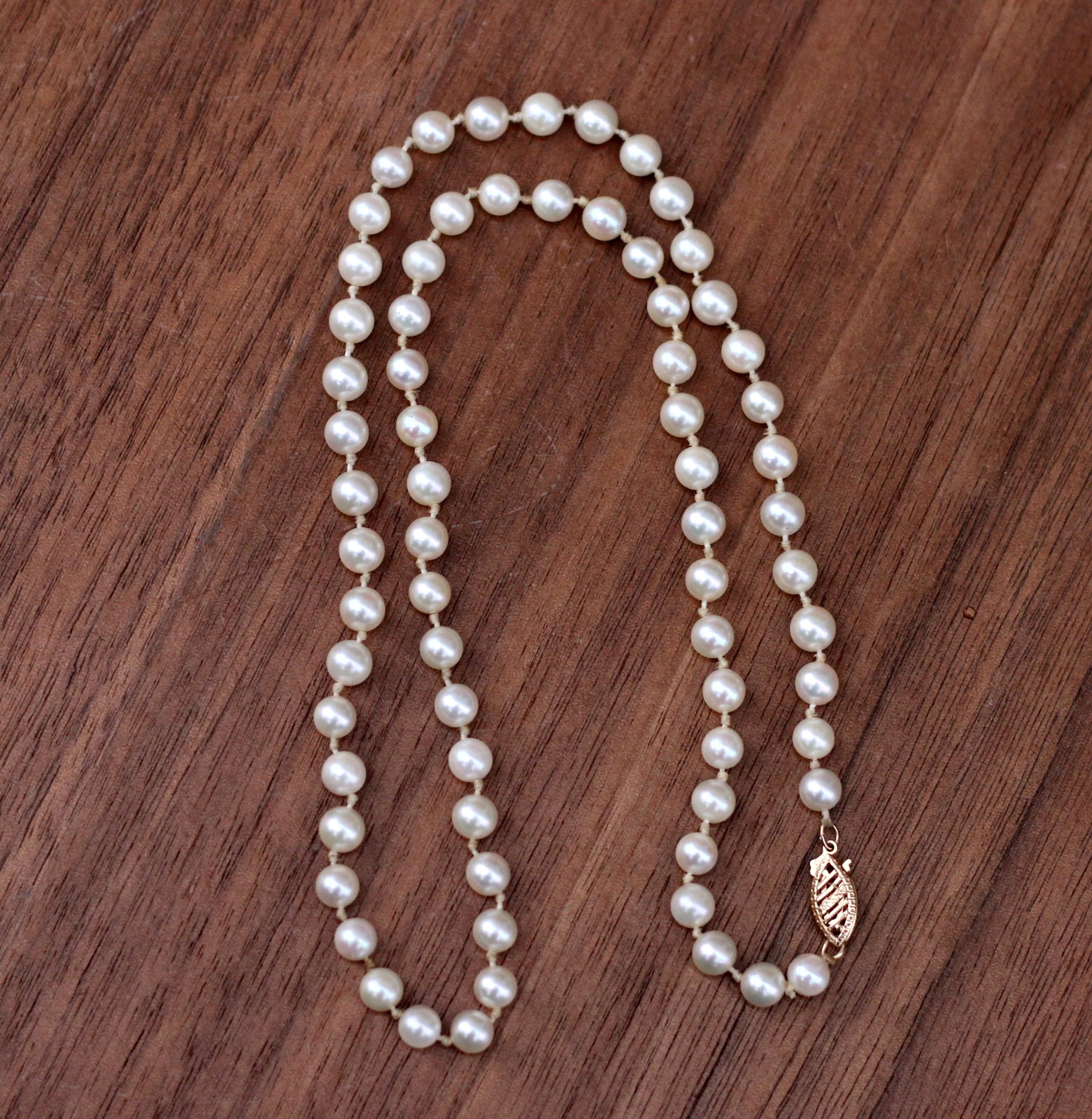 Stunning Vintage 14K Yellow Gold Strand Cultured Pearl Necklace 5.3 mm 19.5″