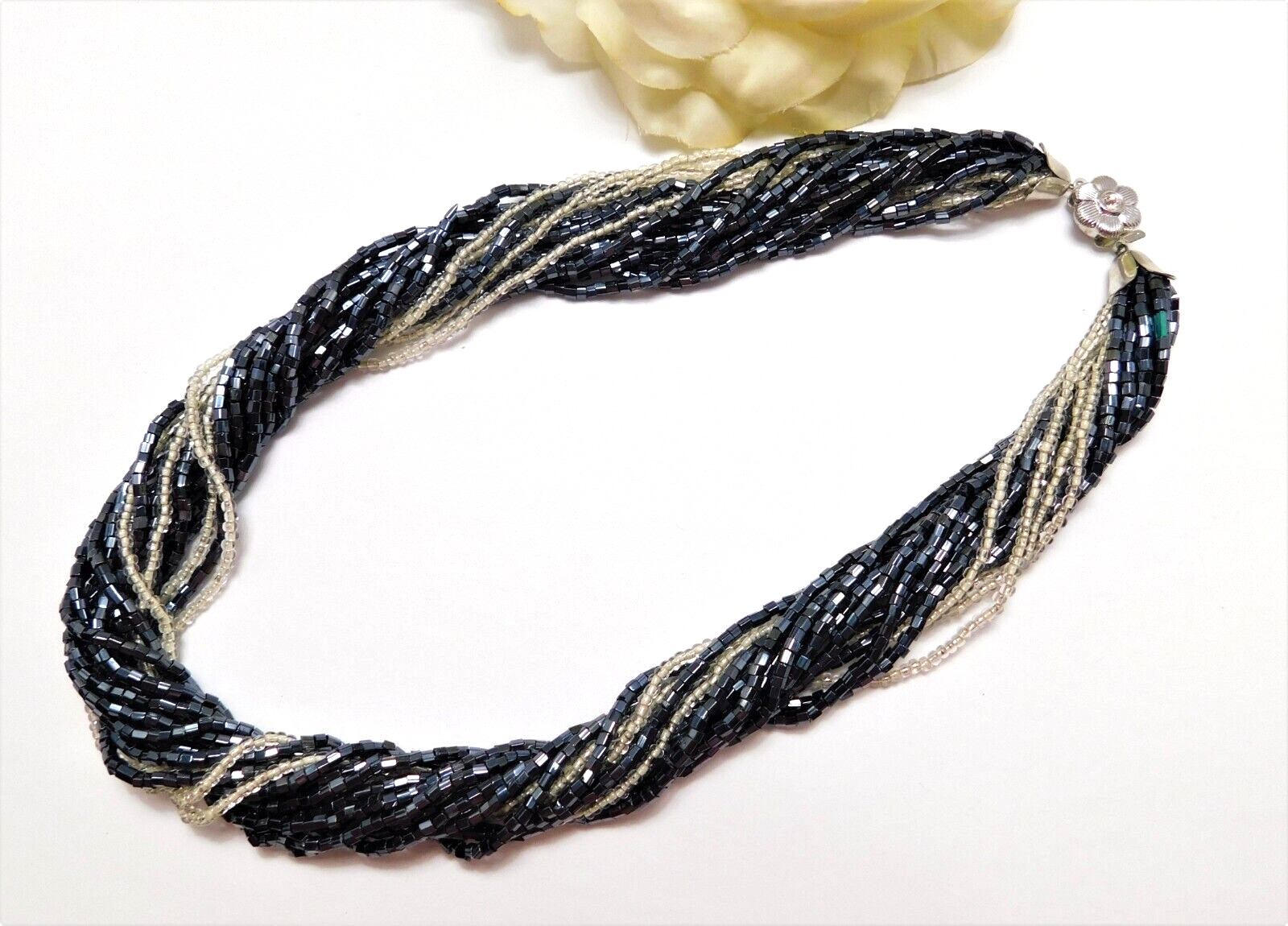 VINTAGE MULTI STRAND TWISTED GLASS SEAD BEAD FASHION NECKLACE 18″