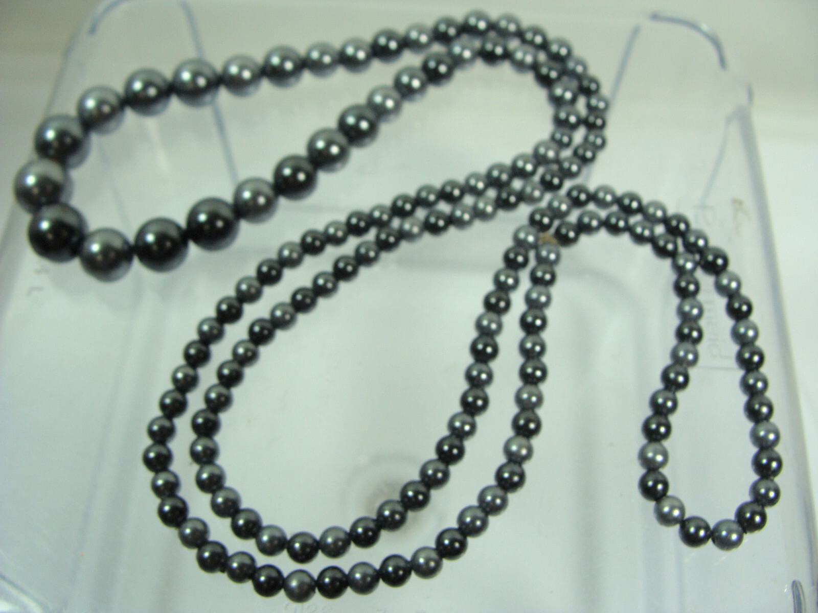 Vtg 2 Tone Gray Faux Pearls Hand Knot Tied Graduating String 27″ Long Necklace