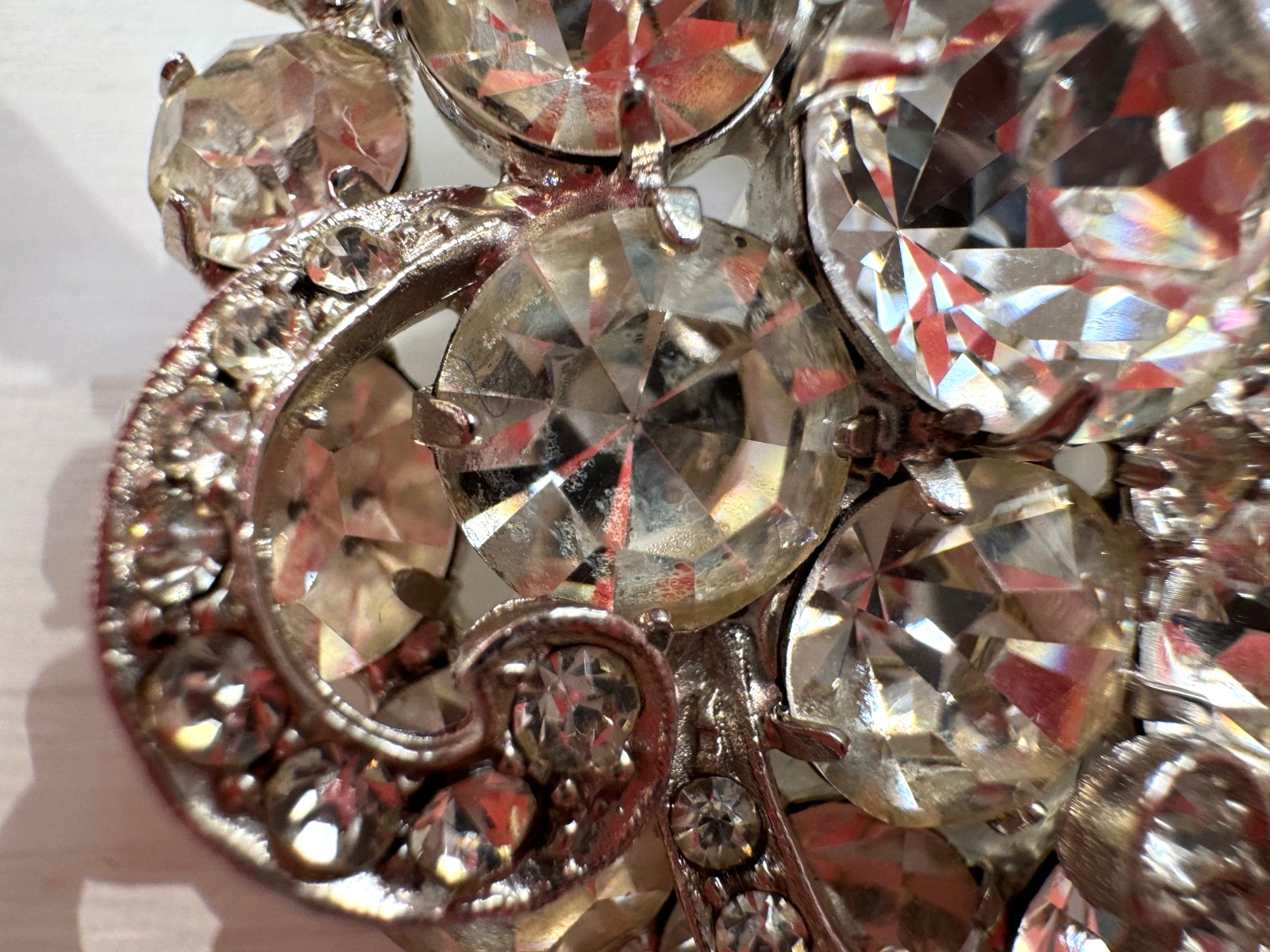 VTG Weiss Brooch Rhinestone Grapes Cluster Pin Silver Tone MCM 1950s 60s Costume