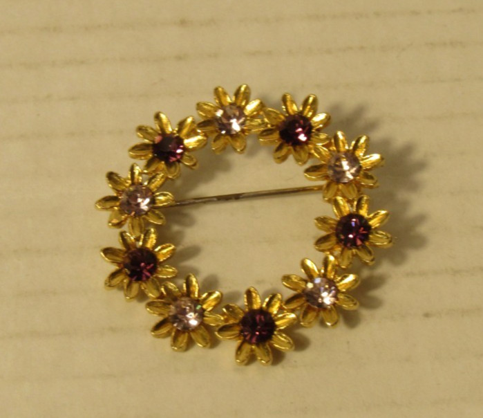 Flower Purple Clear Rhinestone Pin Brooch Gold Tone Garden Fairy Spring Whimsy