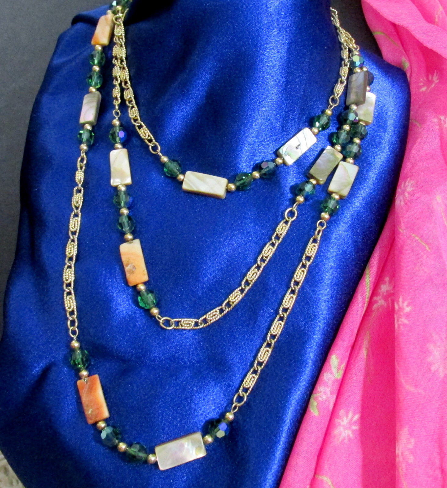 VTG RUNWAY NAPIER 60″ CHAIN ABALONE MOP GREEN CRYSTAL BEAD NECKLACE BOOK PIECE