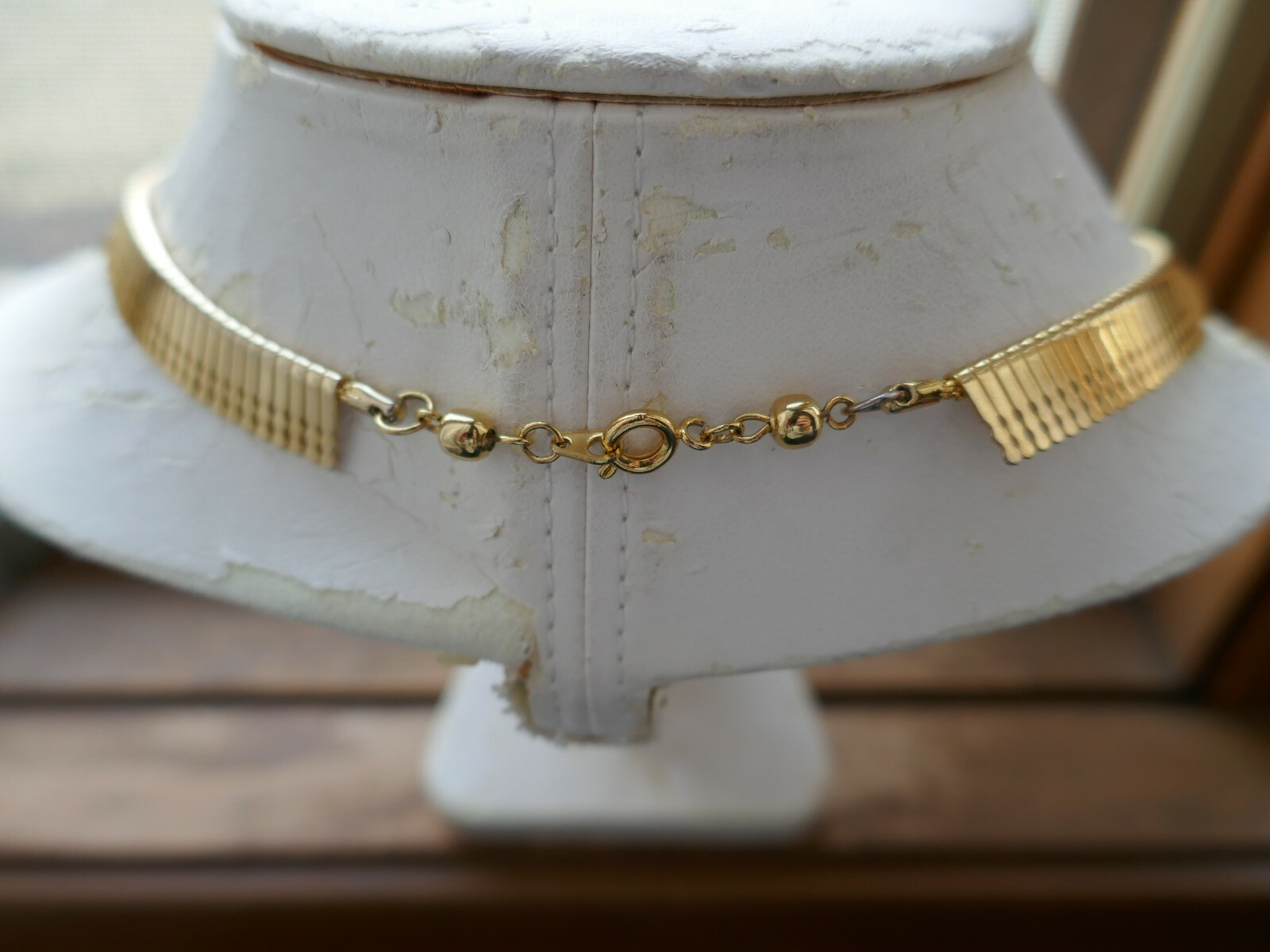 Vintage Gold Tone 10mm Wide Grecian Style 17.5″ Necklace w Spring Ring Clasp