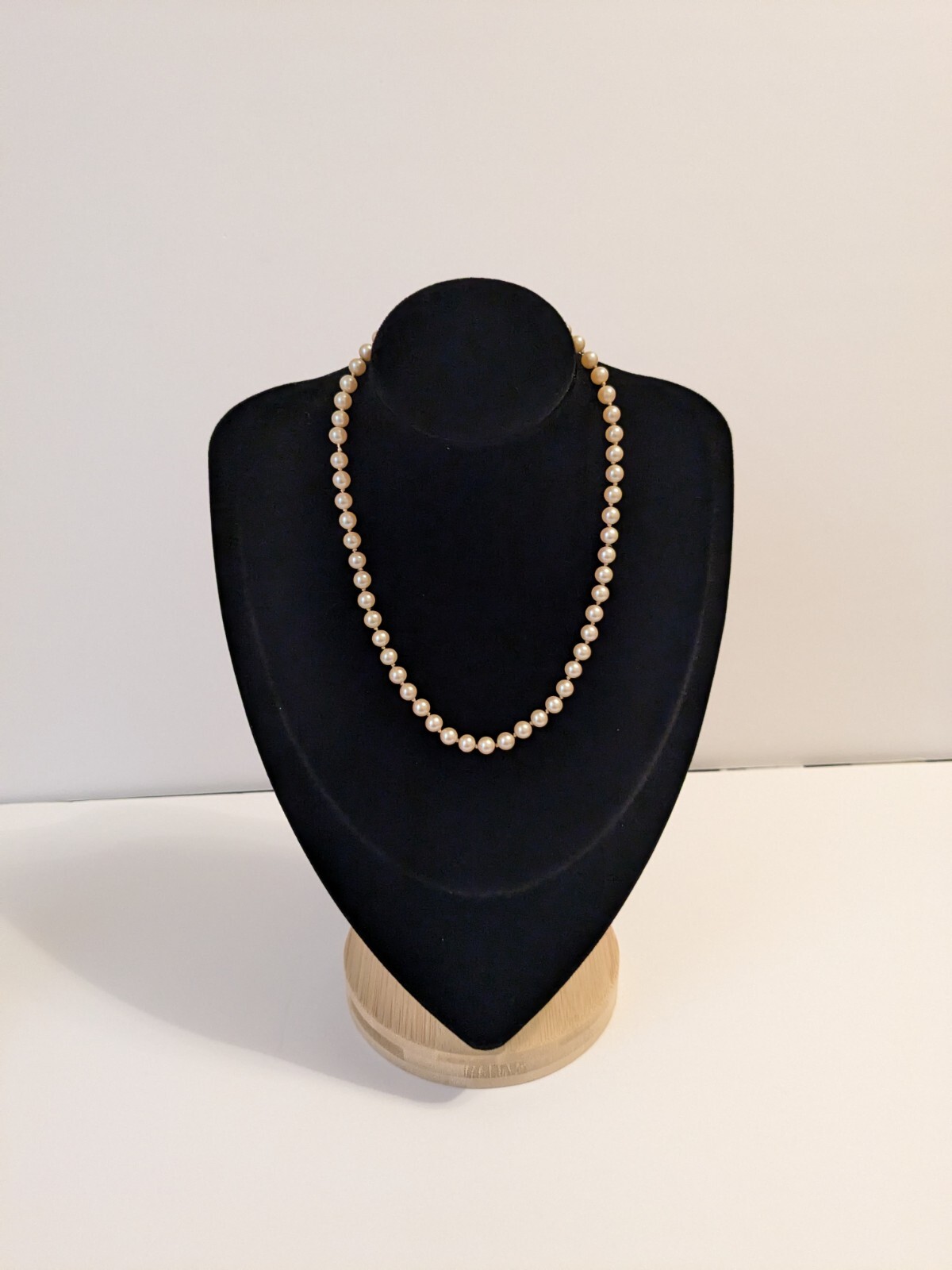 Faux Pearl Vintage Hand Knotted Necklace. Champagne. Barrel Closure 15″.