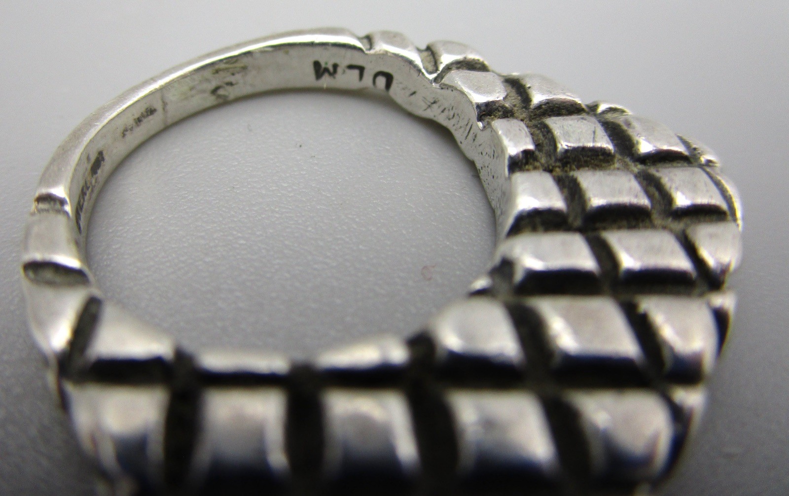 CLASSIC DIAN MALOUF STERLING CROSSHATCH STACK RING GUARD SZ 4.25 RET $190