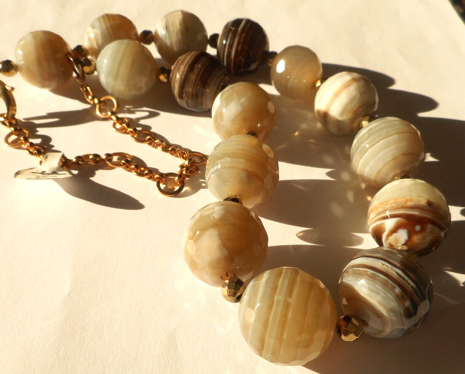 Artisan Polished Faceted Onyx/Agate 1″ Large Bead Goldtone 16-20″ Necklace