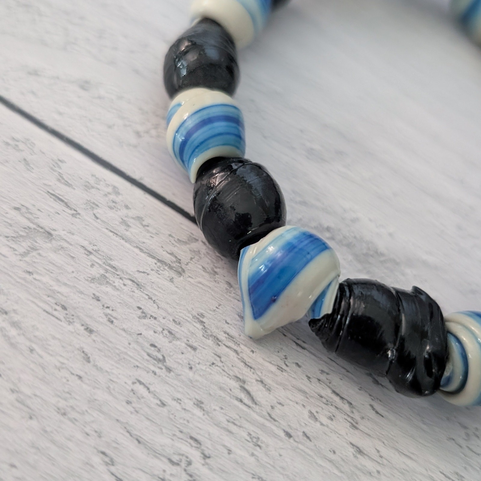 Vintage Stretch Bracelet – Blue, Cream, Black Tones