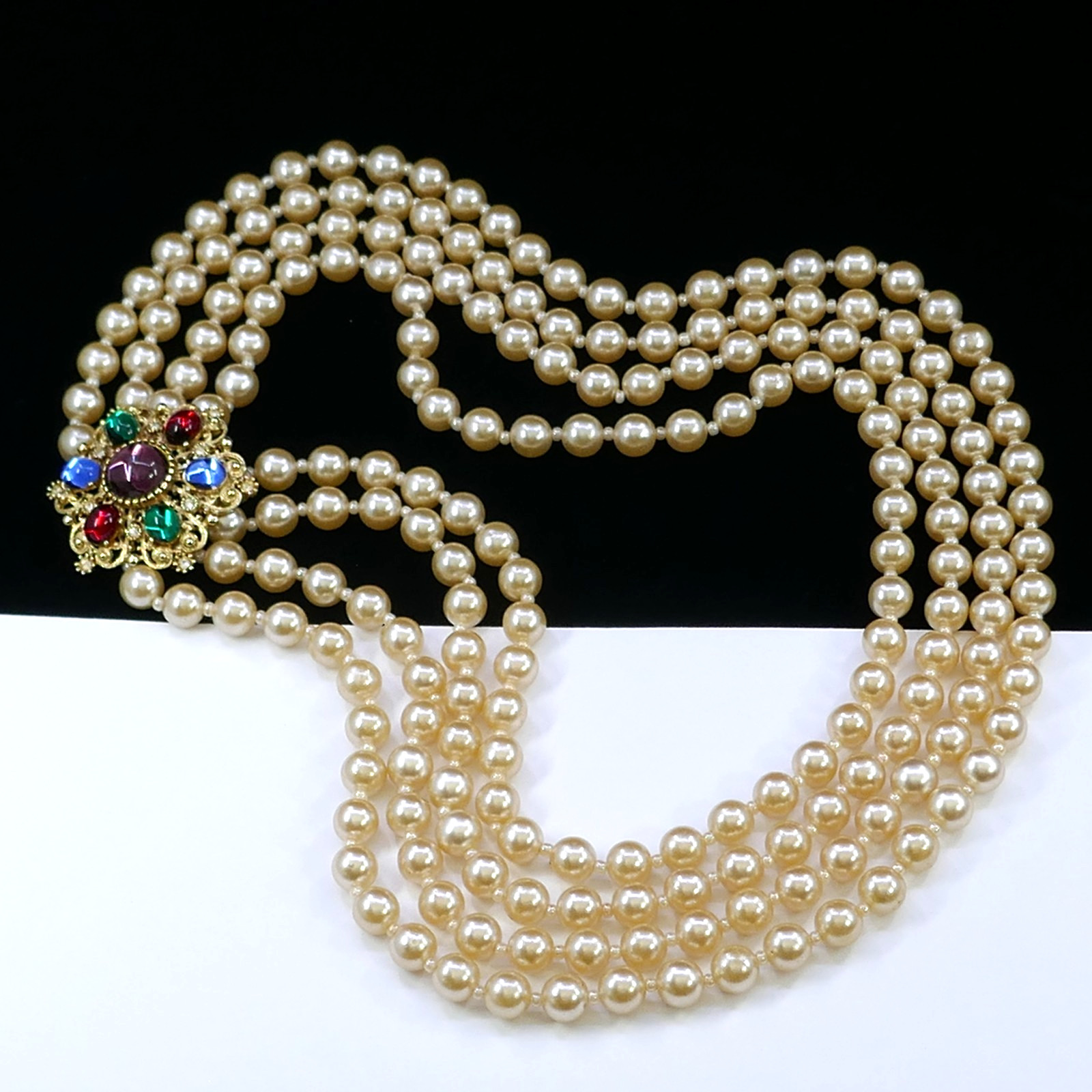 VINTAGE SPHINX OF ENGLAND CABOCHON RHINESTONE MULTI-STRAND PEARL BEAD NECKLACE