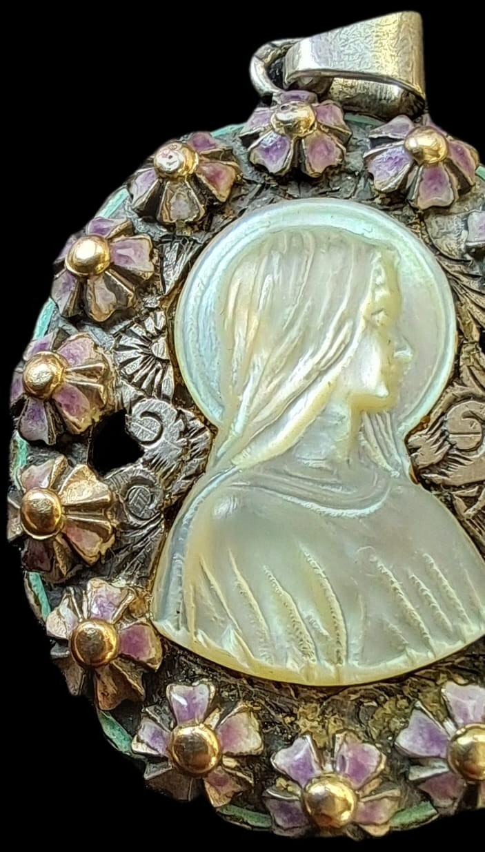 Fine Antique European Art Deco Gold Silver Enamel MOP Virgin Mary Pendant C1900