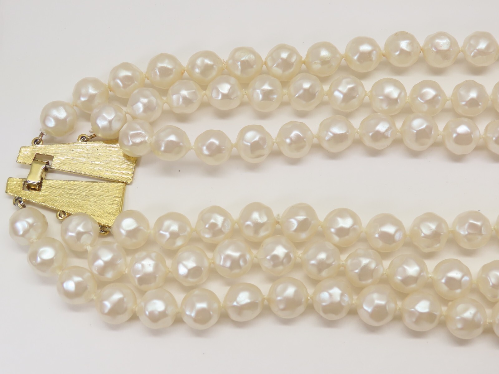 Vintage Beaded Necklace Lot Faux Pearl Ivory Gold Beaded Accents D2364
