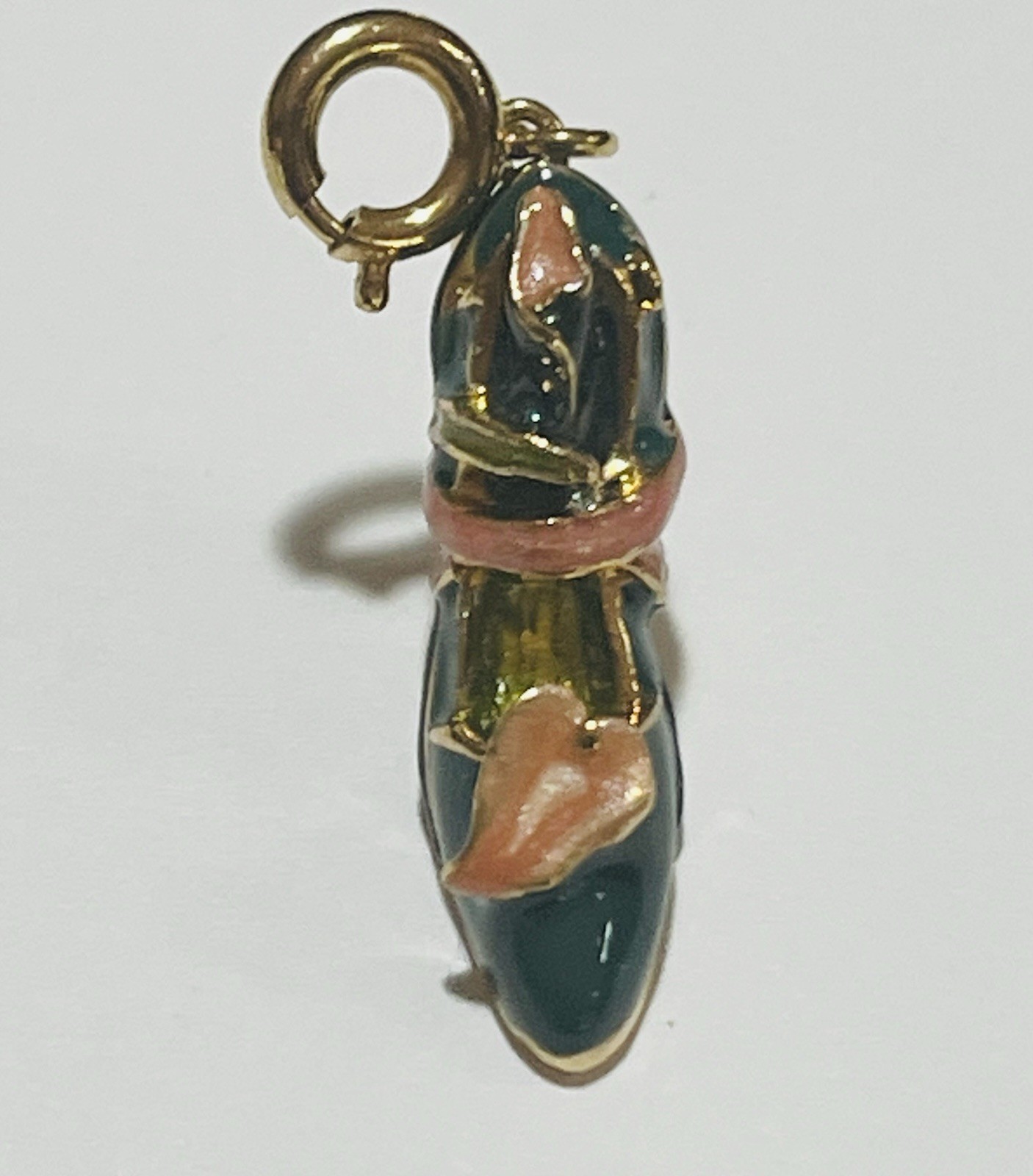 KJL Signed Dark Green Enamel with Pink Enamel Ribbon 1″ Heeled Shoe Charm