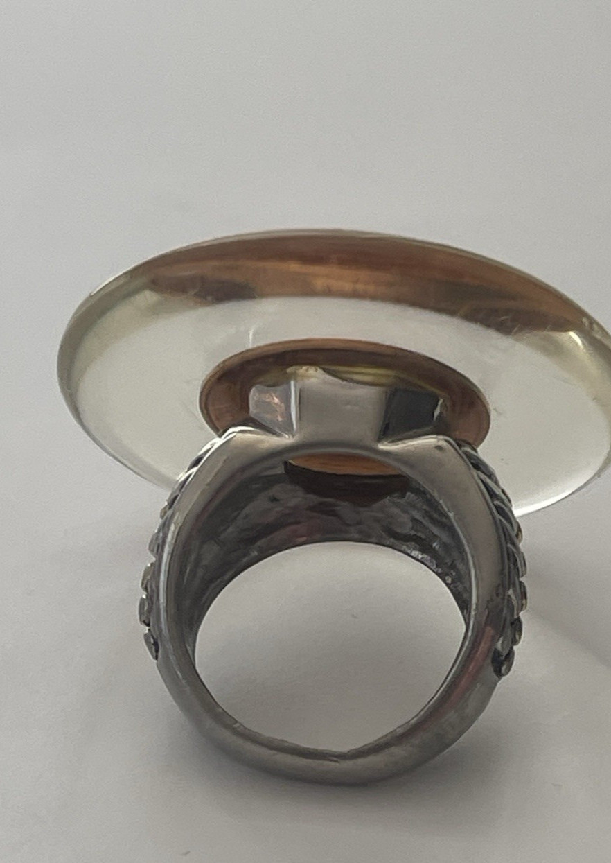 Vintage US 1975 Copper Penny Ring Size 7.25 Silver Tone Band Penny is in Lucite