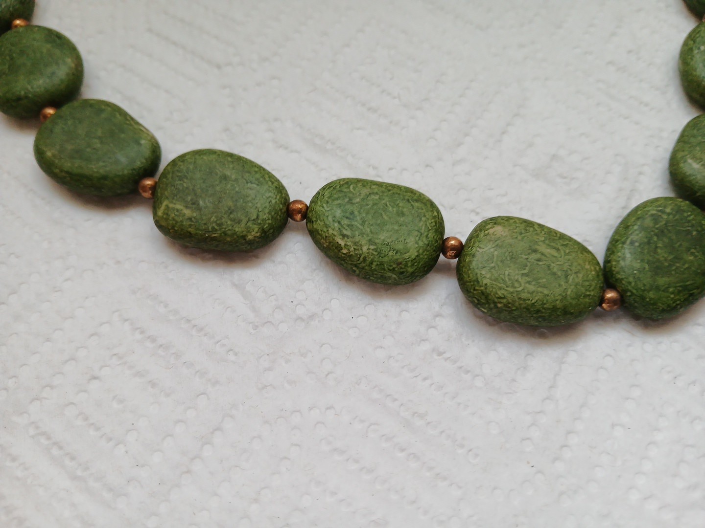 Vtg Retro/Mid Century Style Genuine Green Lucite 24″ Necklace Made In Hong Kong