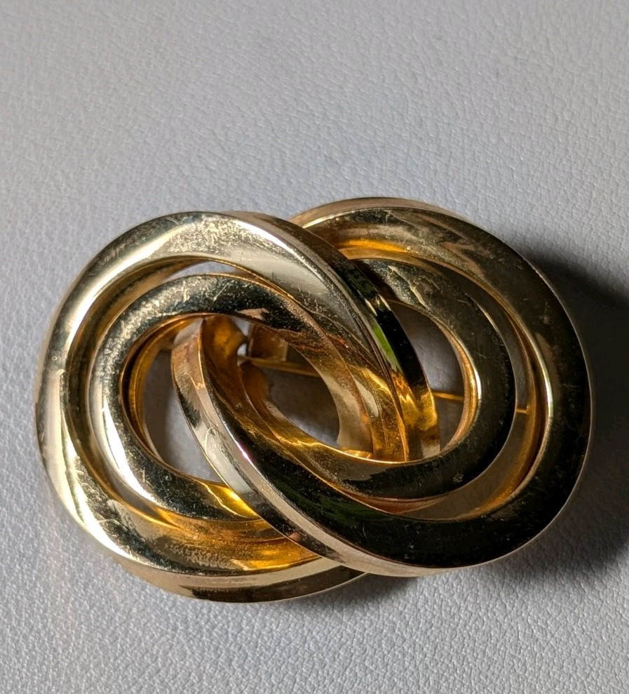 Vintage Grosse Germany Gold Plated Interlocking Infinity Love Knot 1971 Brooch