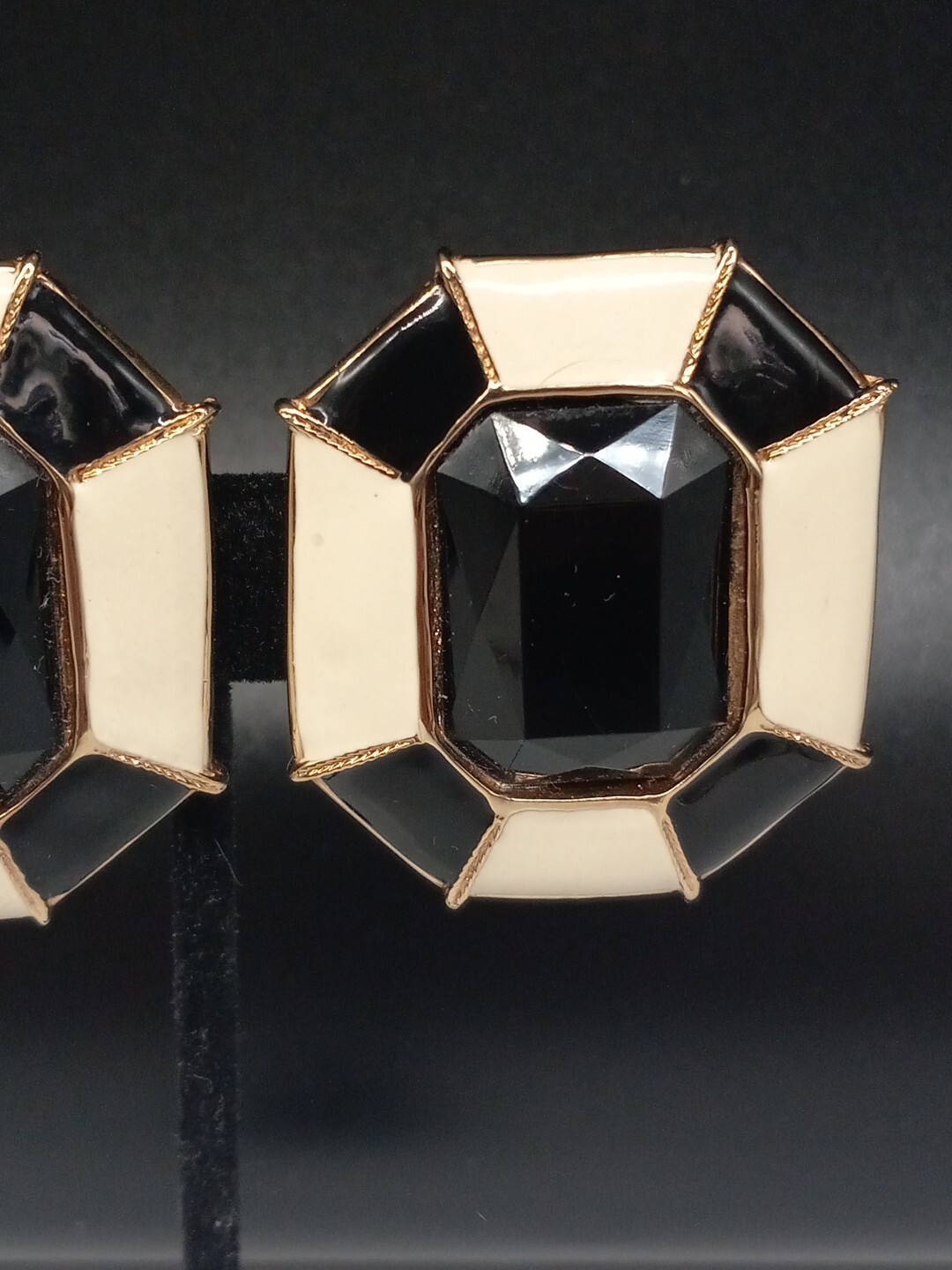 Classic Elegance Black & Cream Enamel Glass Octagon gold tone Clip-on Earrings