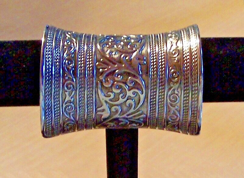 Vtg scroll boho cuff bracelet silvertone 76 grams massive chunky gypsy ethnic