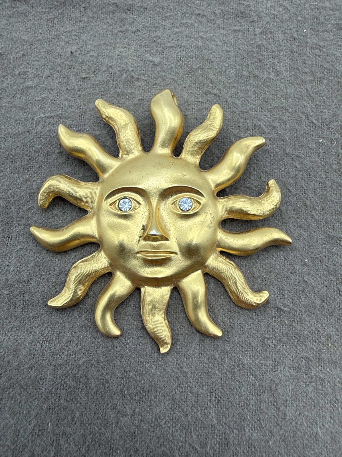 Vintage Avon Sun Brooch Pin Pendant Jewelry Gold Tone Clear Rhinestone Eyes