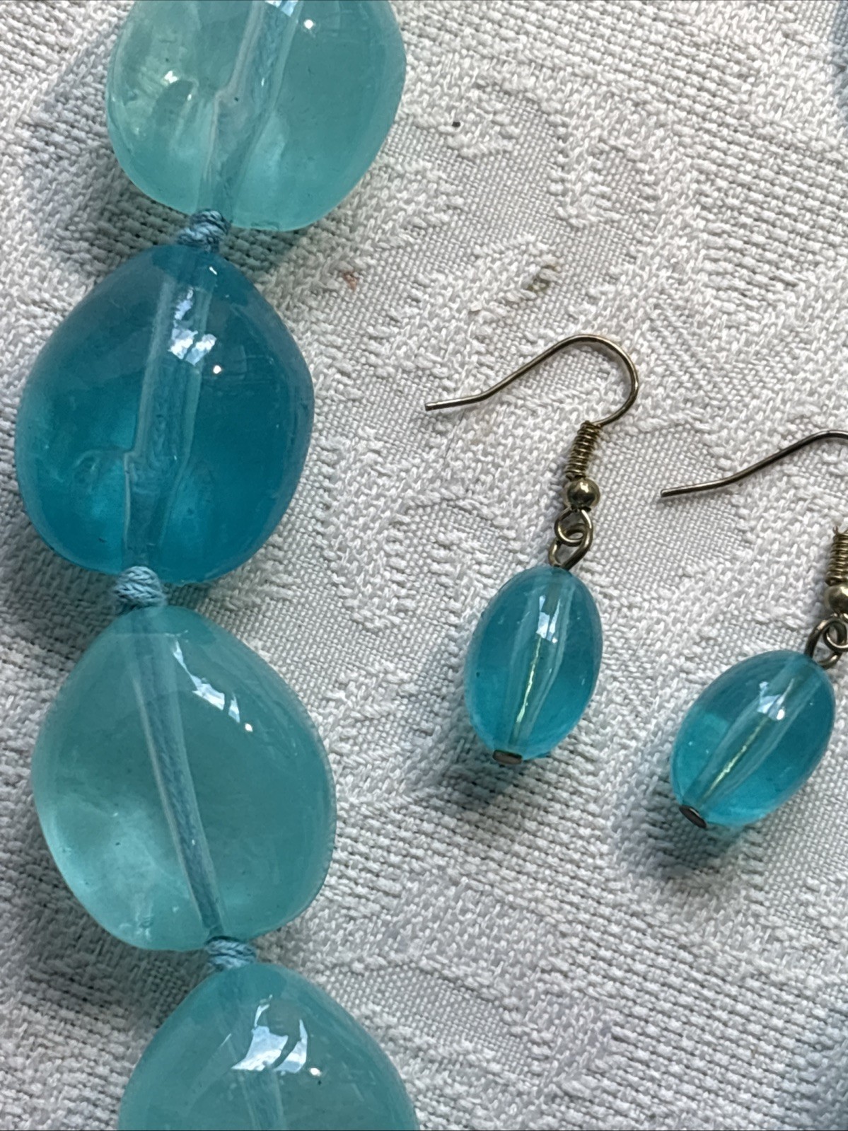 VINTAGE Aqua Blue Acrylic Lucite BEAD NECKLACE 17” Choker, Pierced Earrings Set